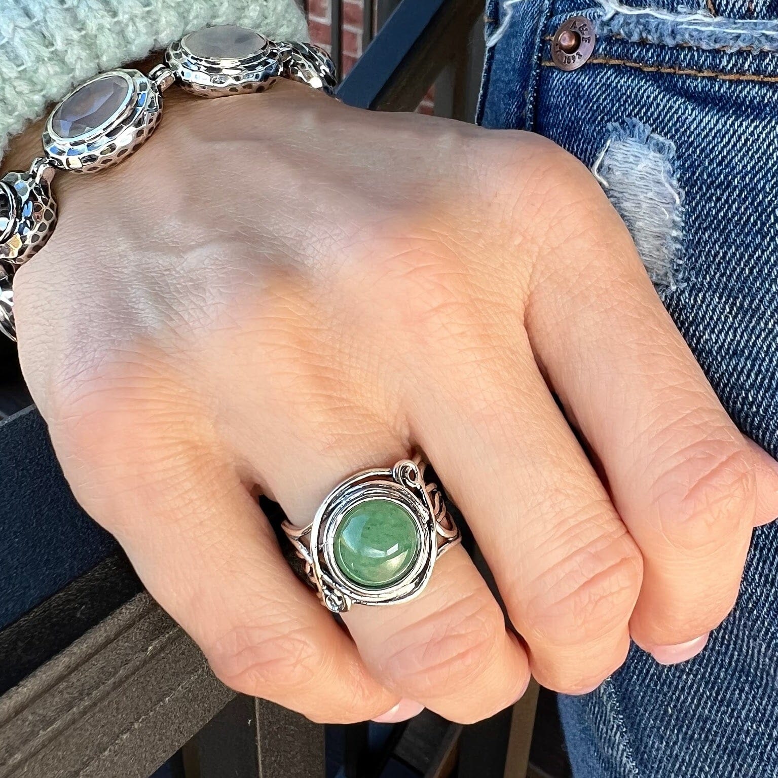.925 sterling silver green stone ring