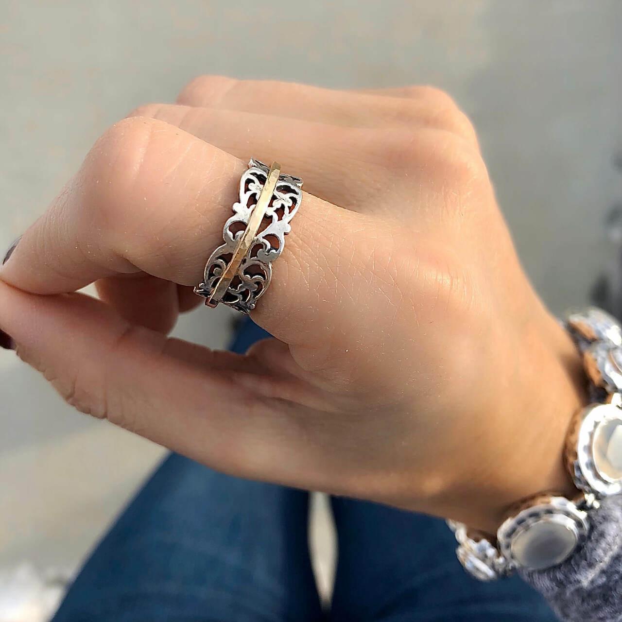 Sterling silver ring with gold filled spinner band