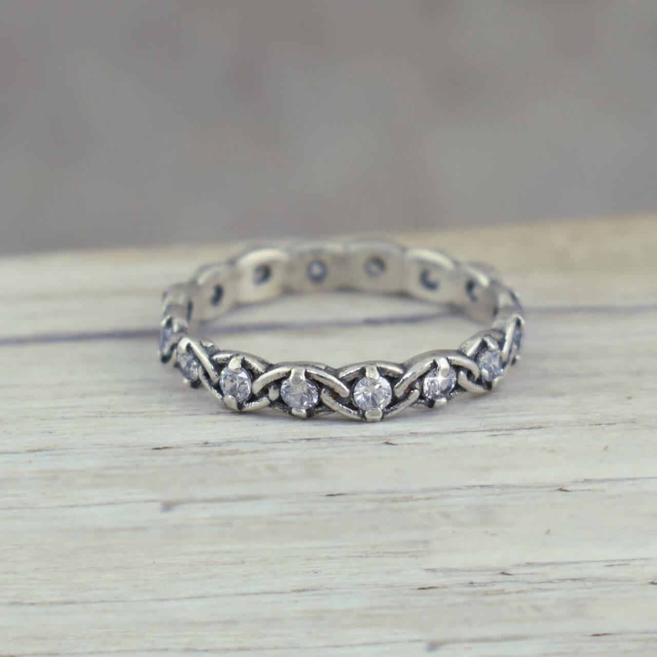 Simple sterling silver ring band