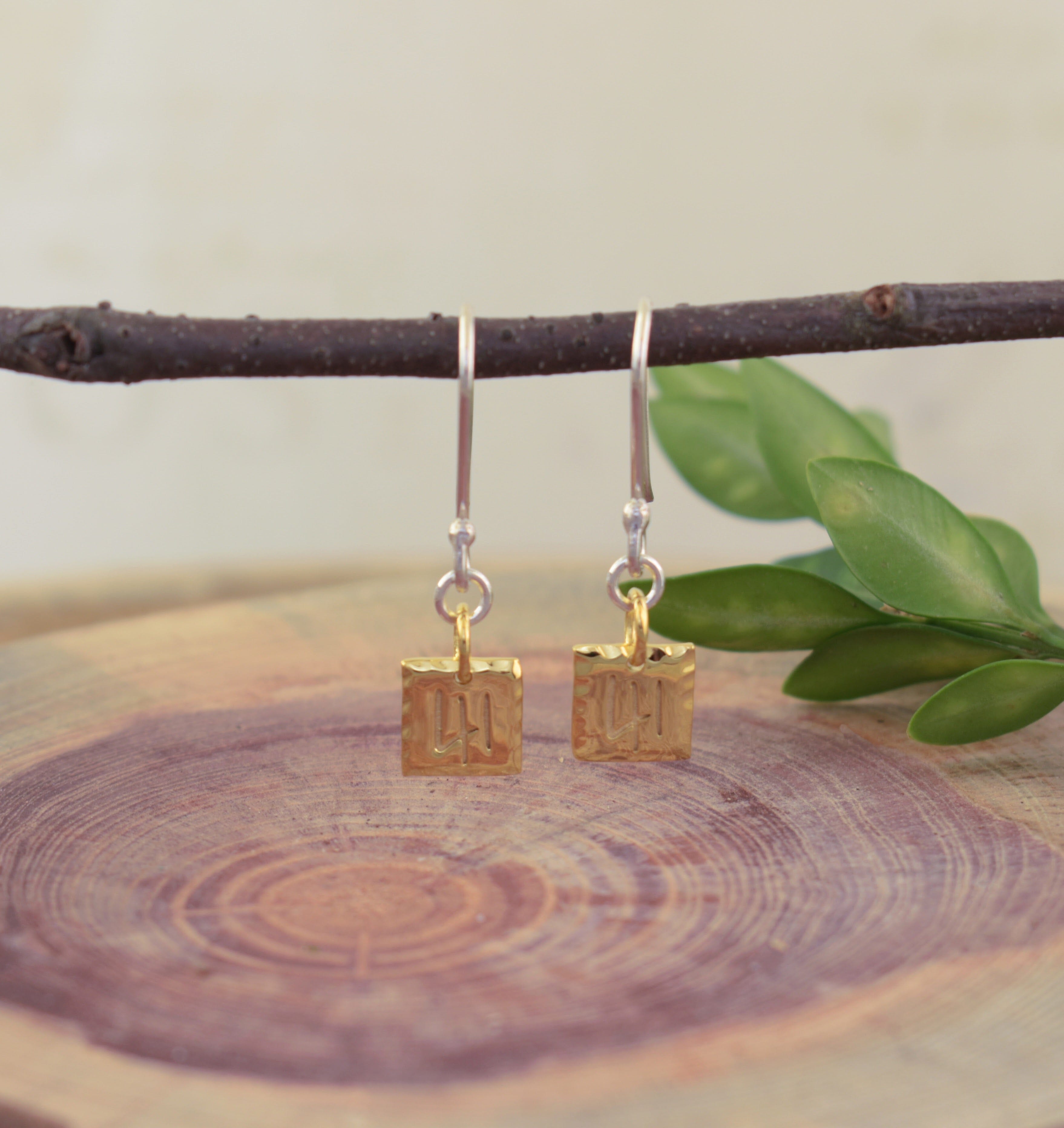 41  gold earrings