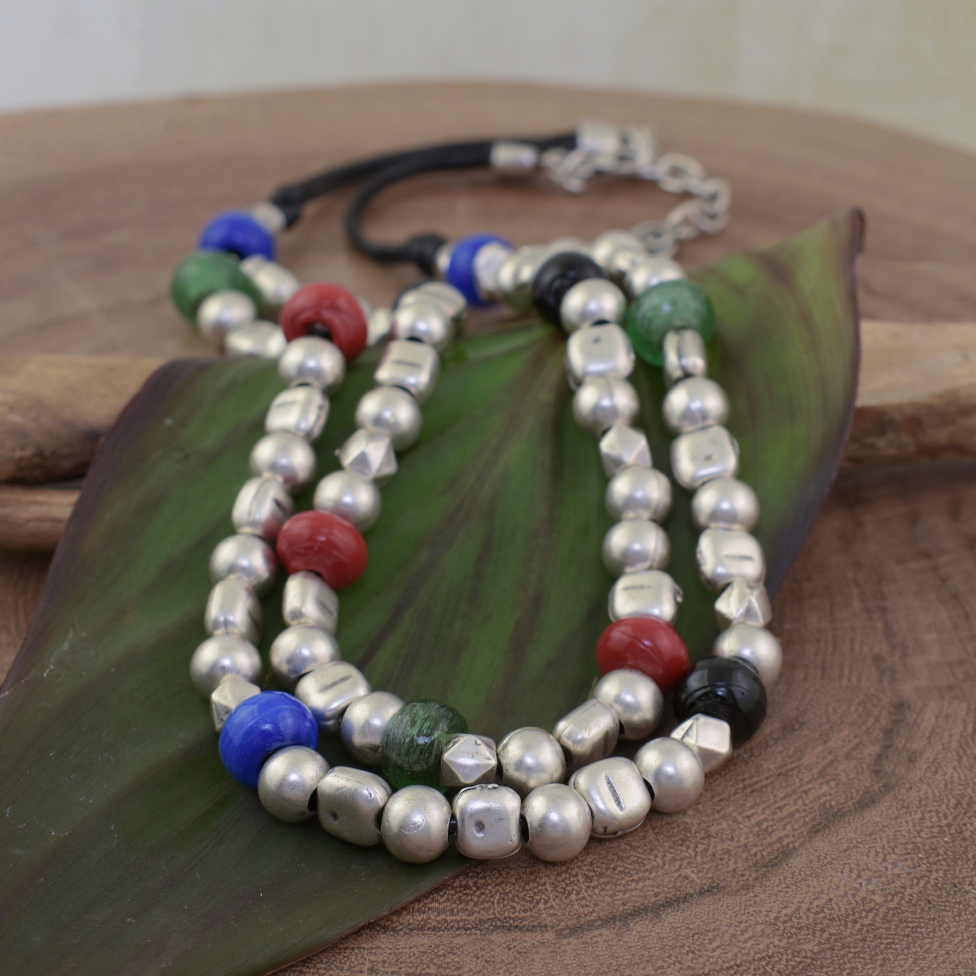 Beaded necklace with multicolored beads