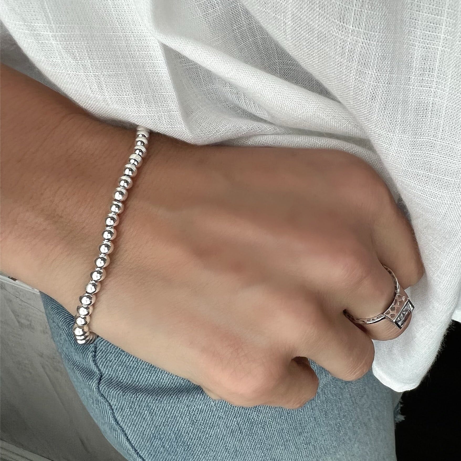 Single .925 sterling silver beaded bracelet