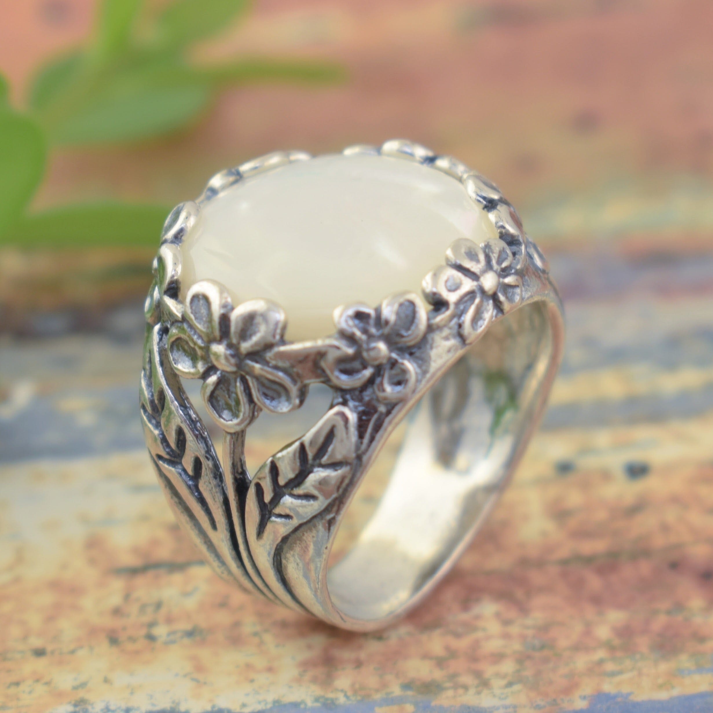 mother of pearl ring 