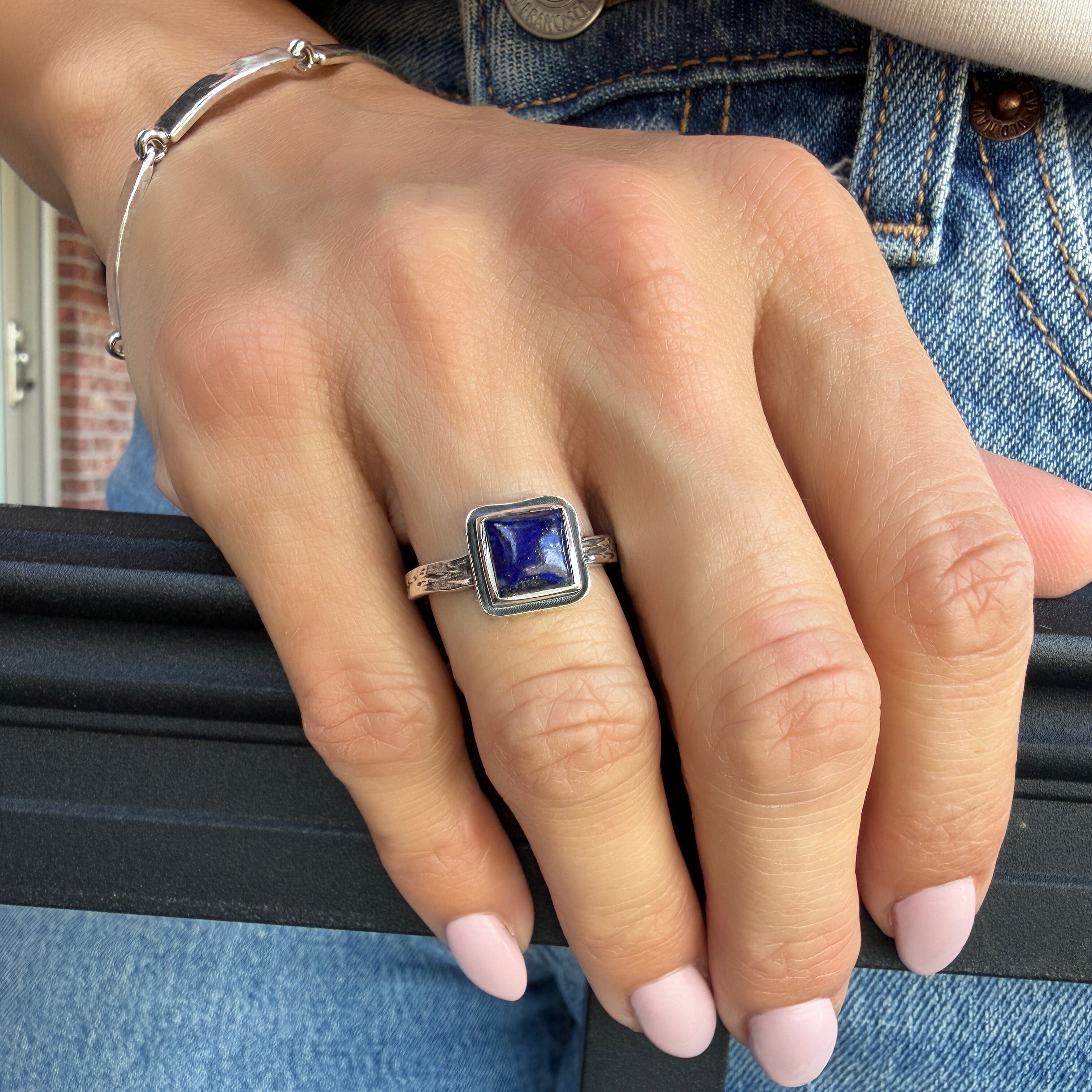 high polished and oxidized sterling silver ring featured a center square-shaped lapis stone