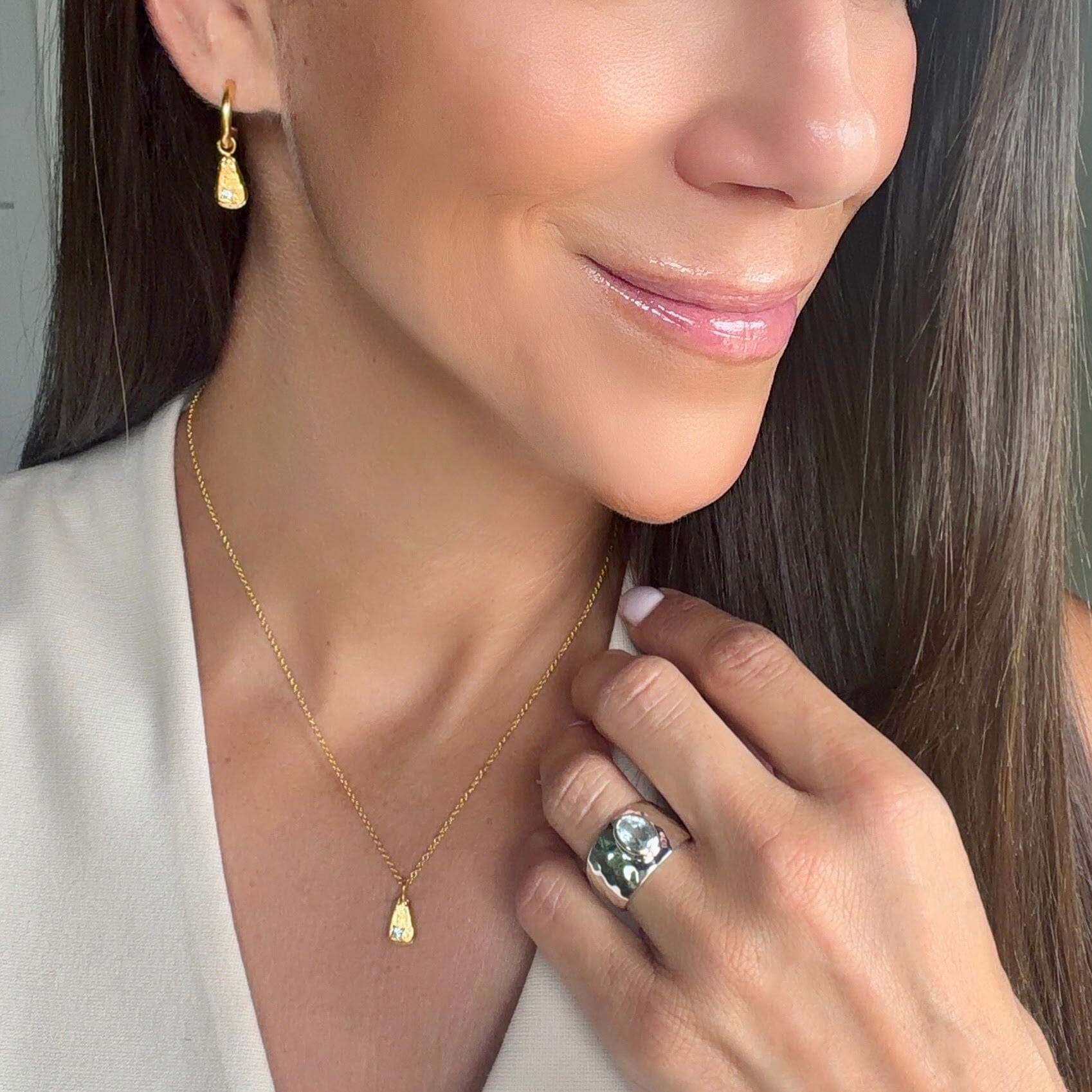 matching Bluewater Bliss jewelry set in gold