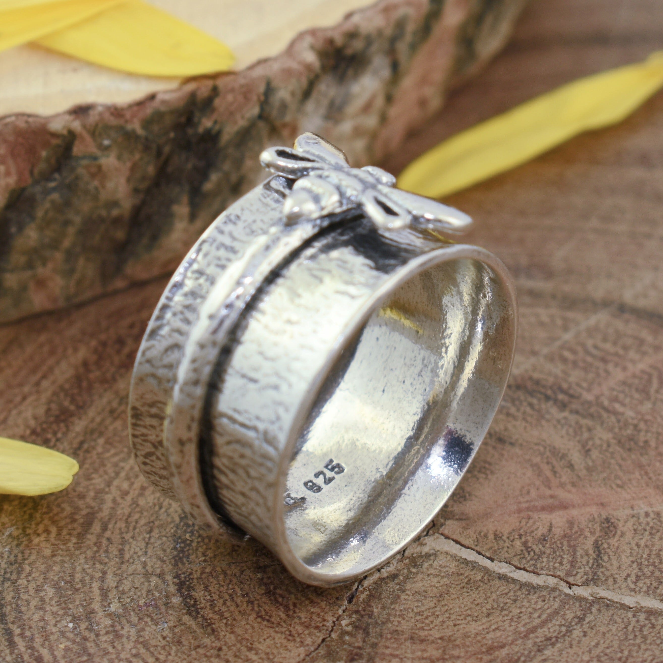Handcrafted .925 sterling silver bee spin ring