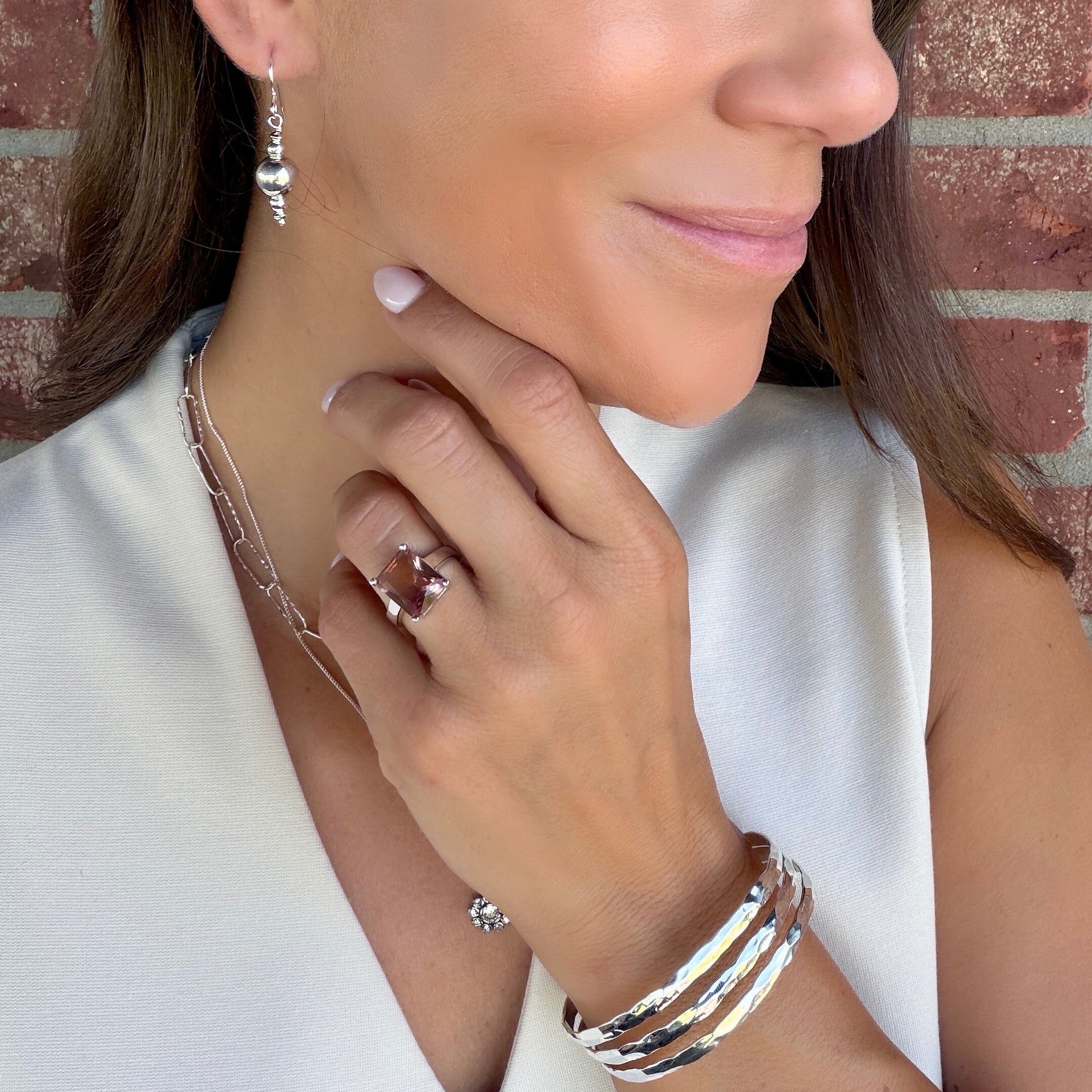 synthetic zultanite ring in natural light