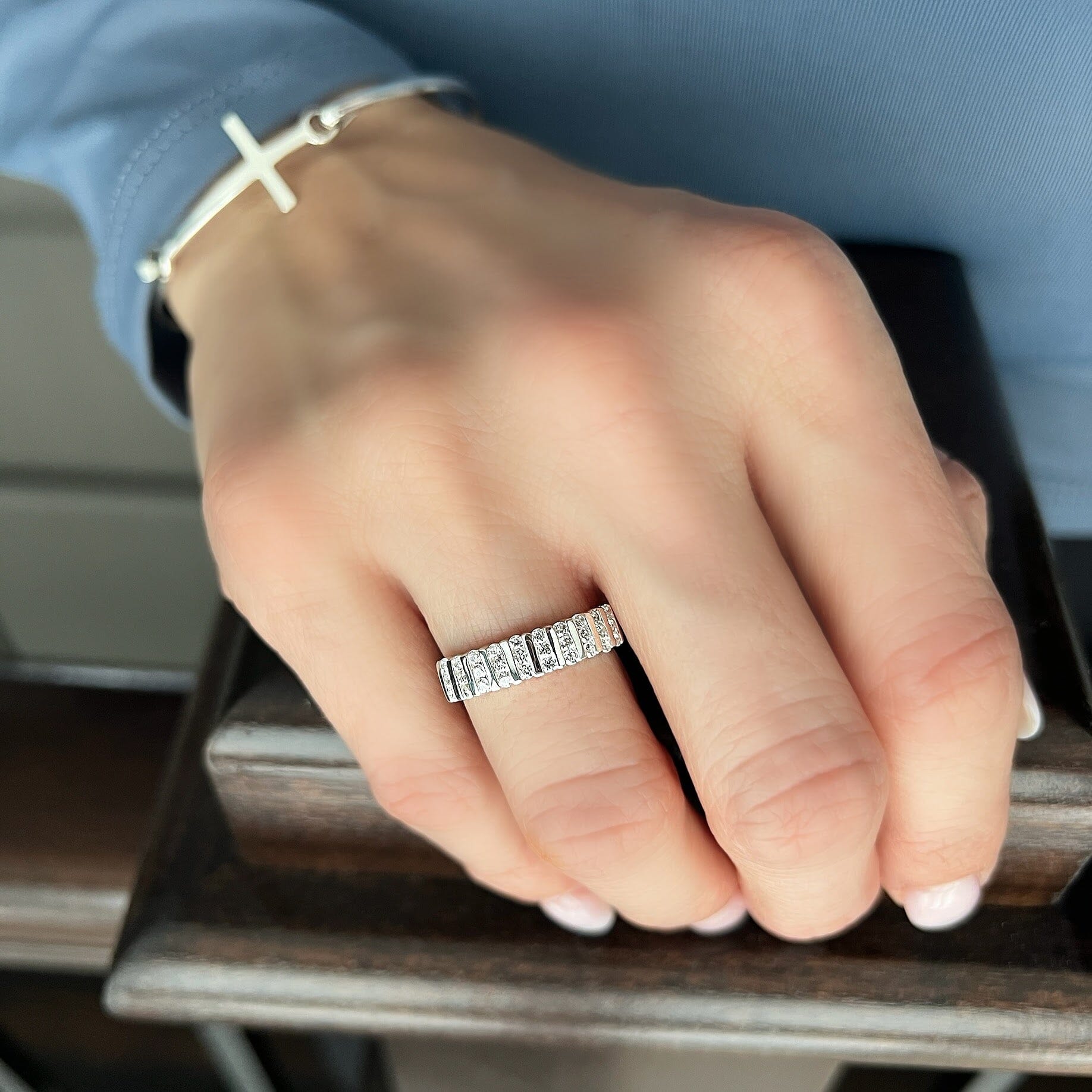 sterling silver ring with Cz stones around the band