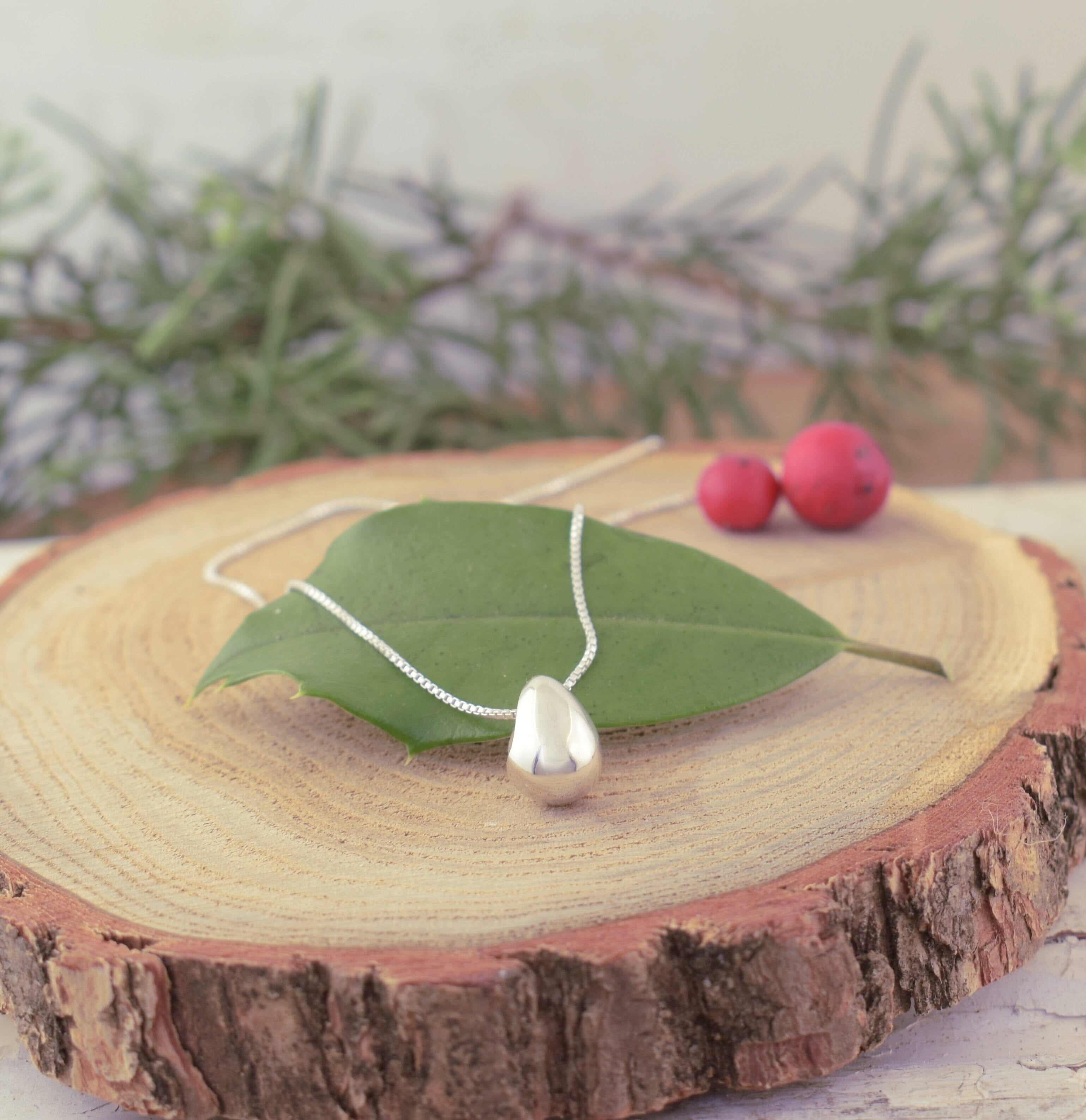 Sterling silver high polished drop shape necklace