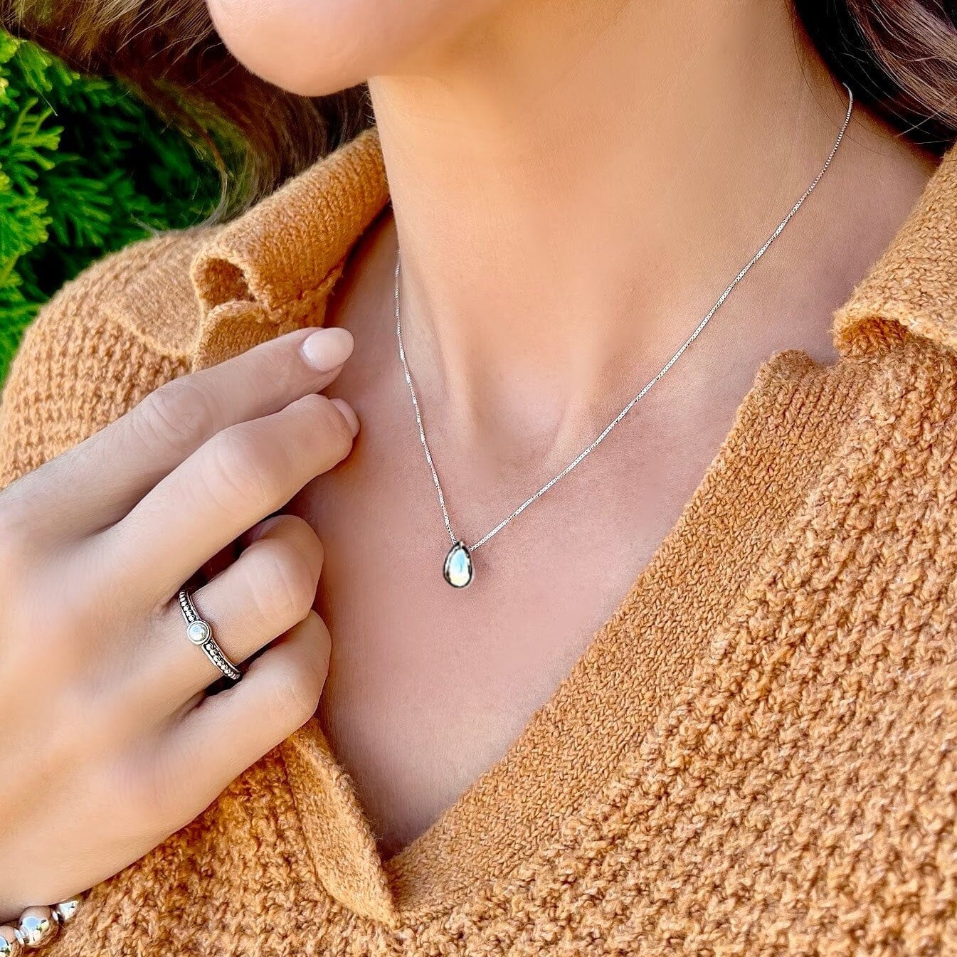 high polished drop shaped pendant 