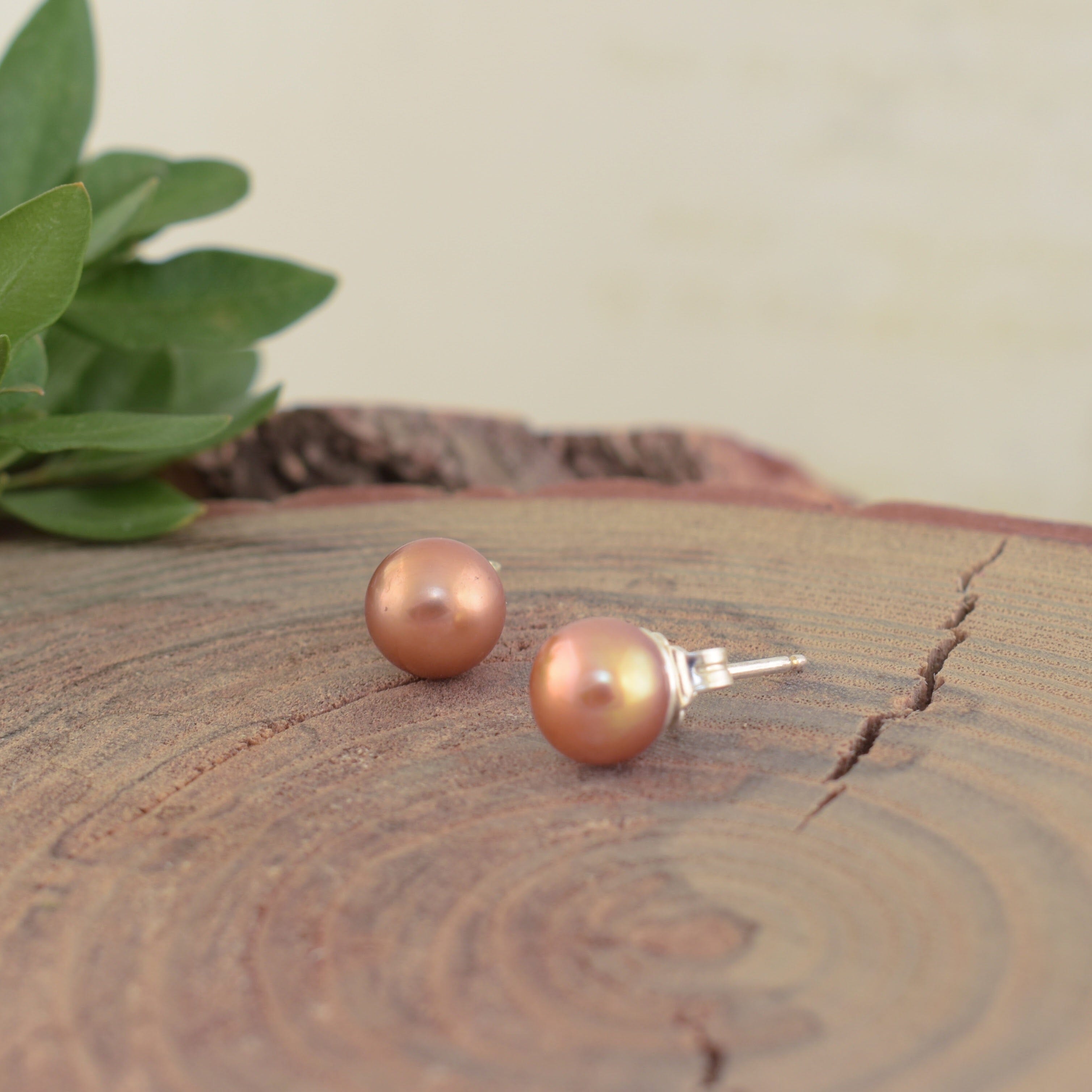 gold pearl earrings