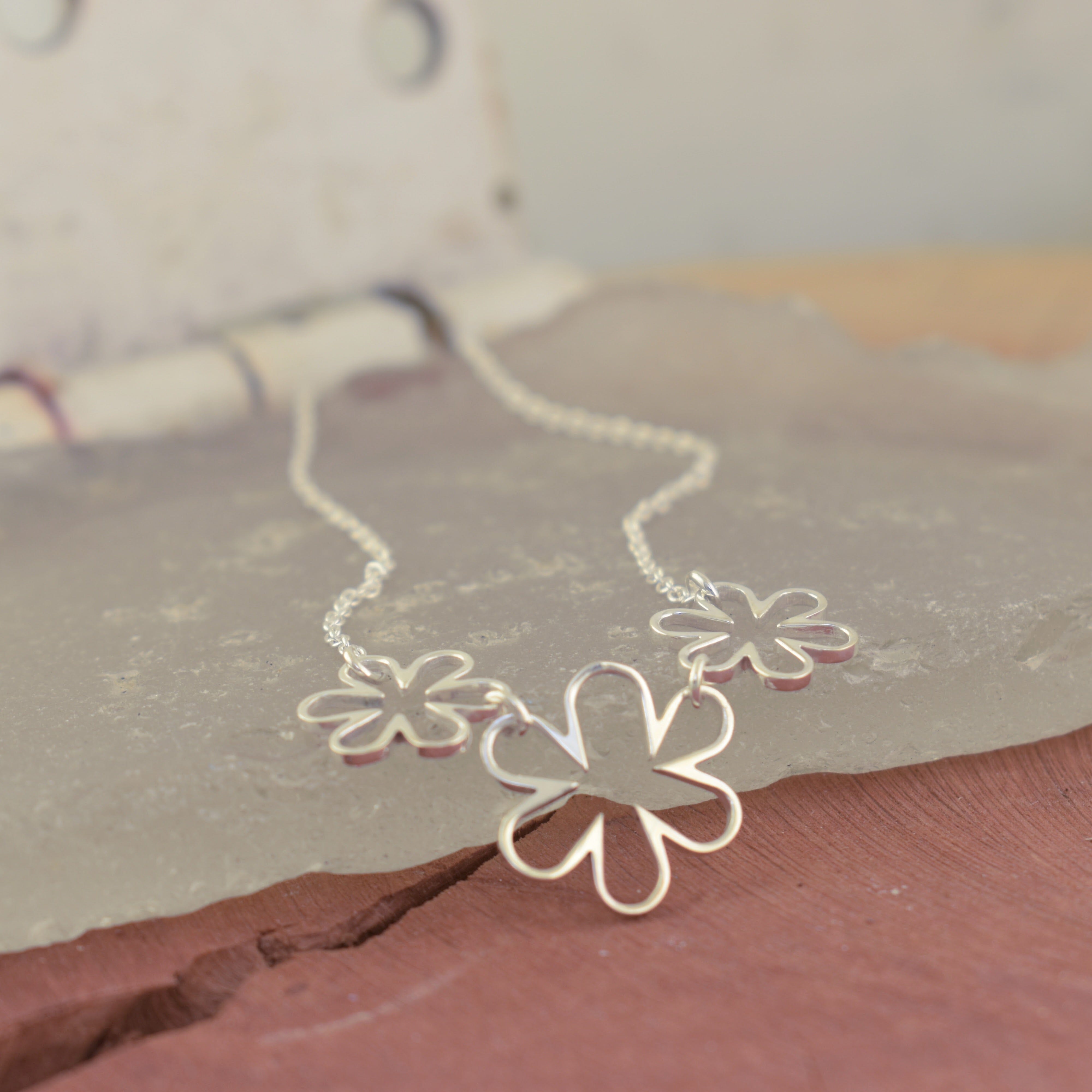 sterling siler daisy necklace
