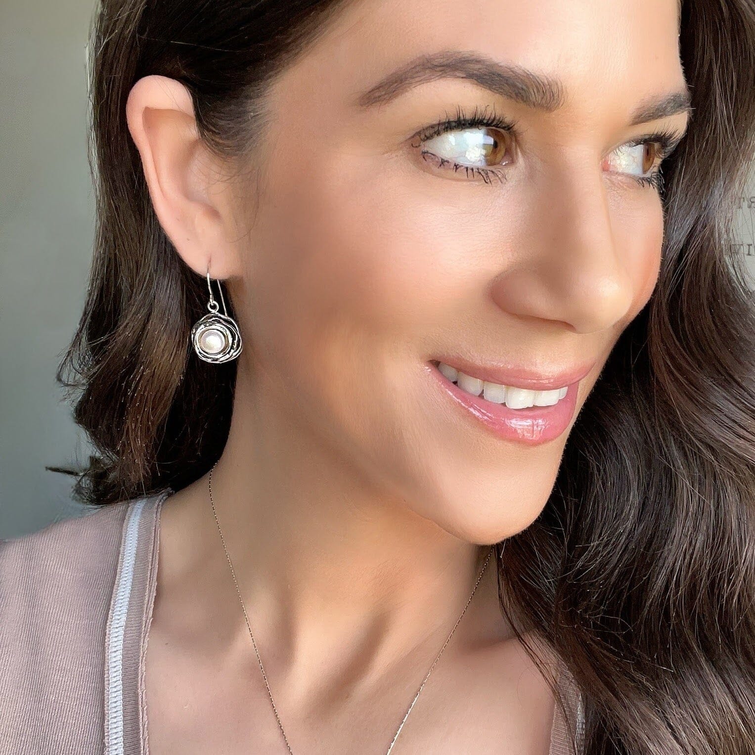 freshwater pearl dangling earring - Ella