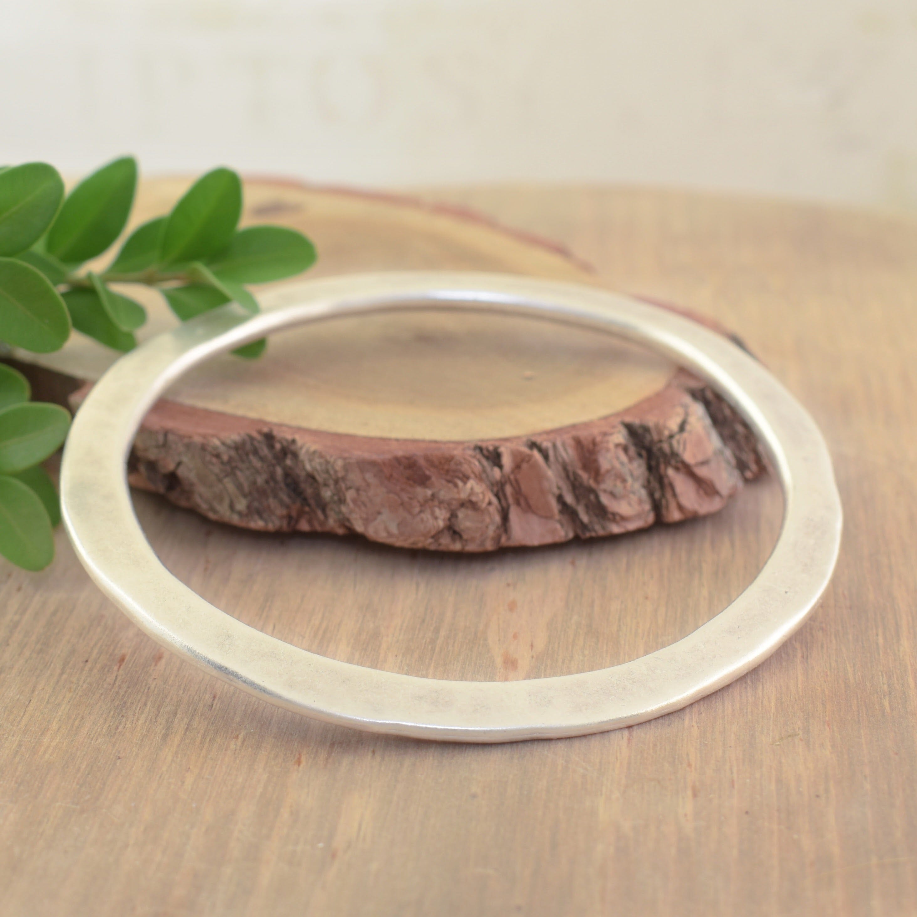 sterling silver plated zamak bangle 