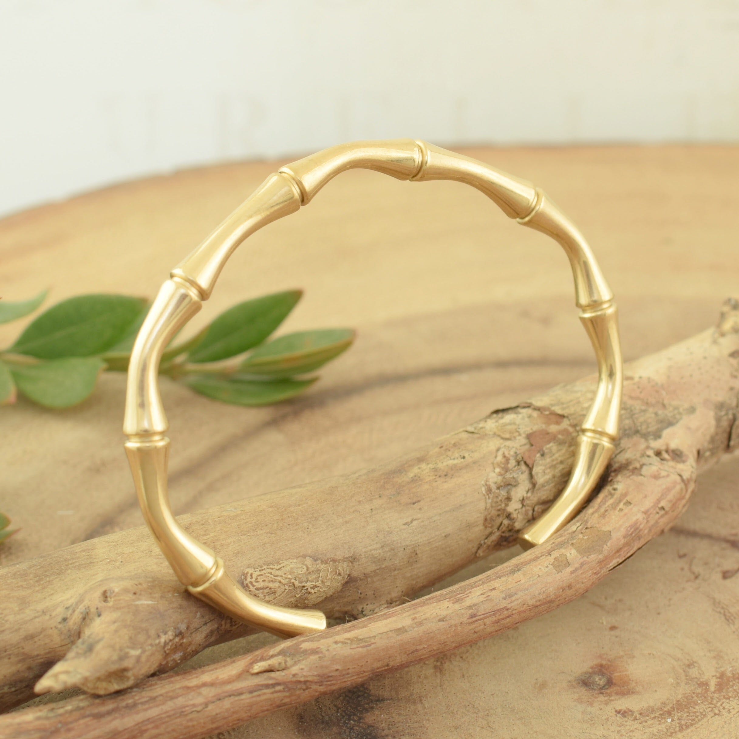 simple style cuff