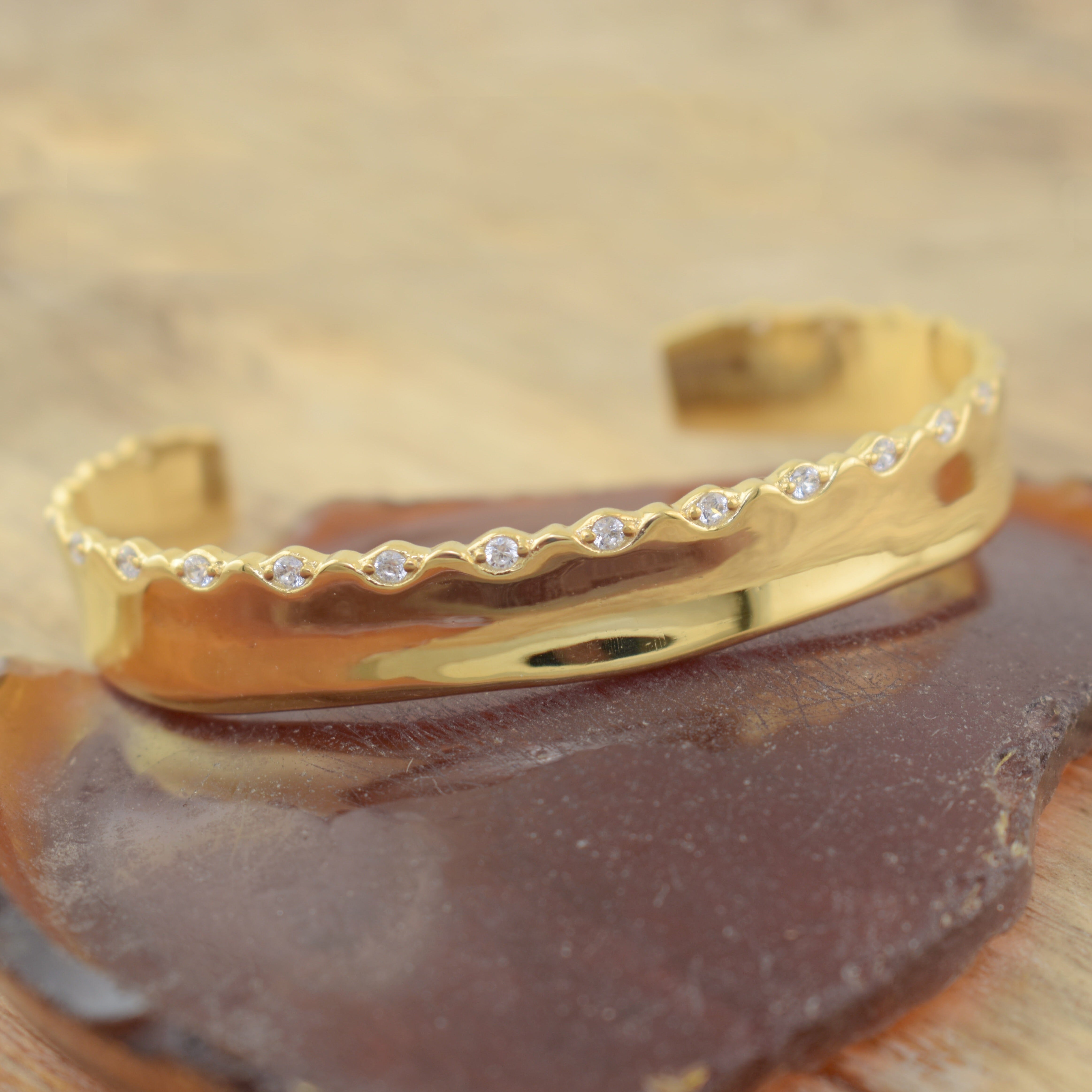Head Turner Cuff