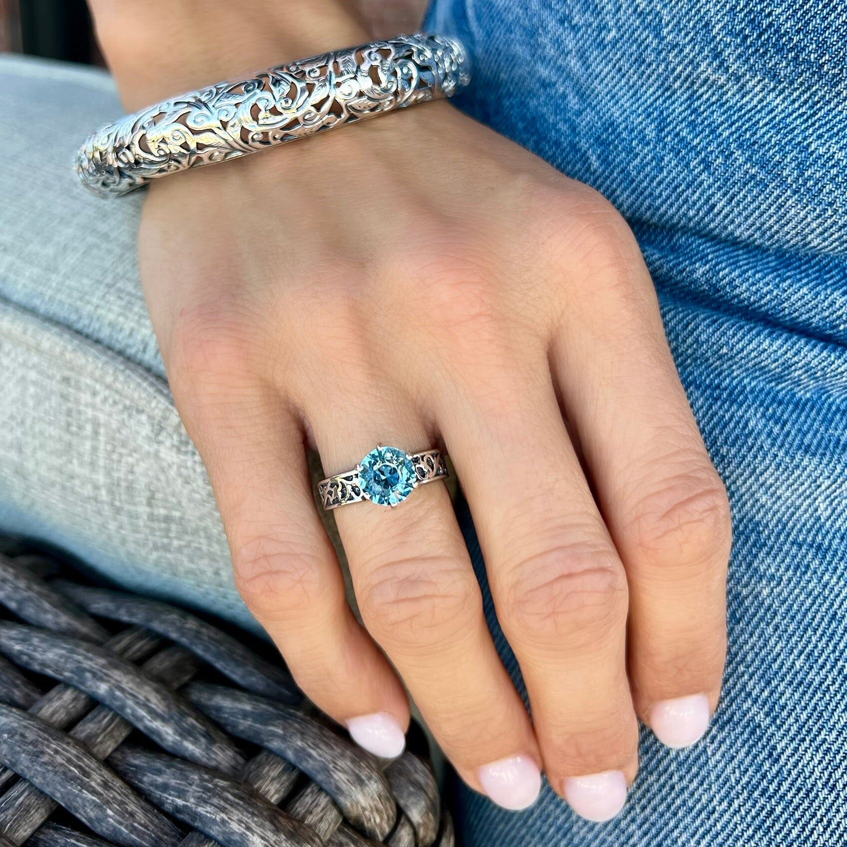 aquamarine cz prong-set in filigree sterling silver ring