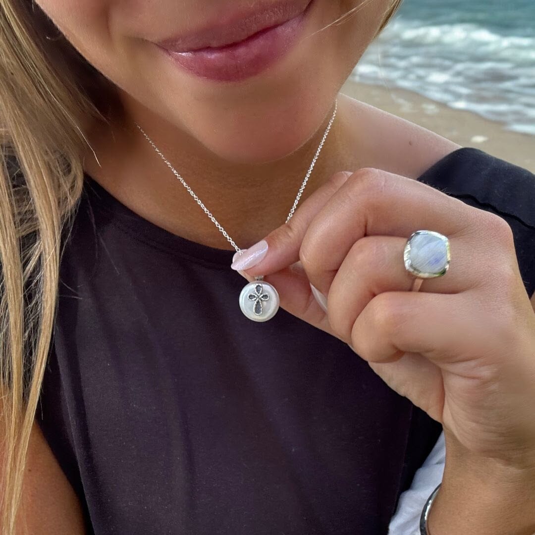 Freshwater pearl necklace 