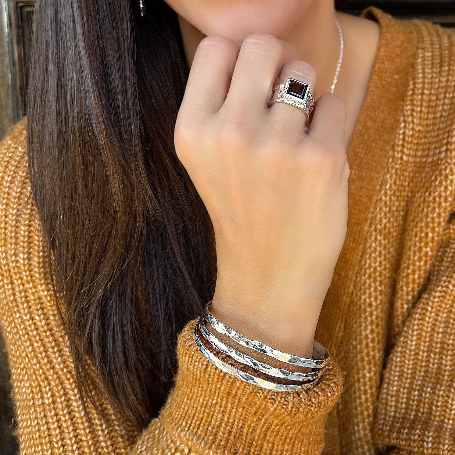 off the cuff paired with iced mocha ring