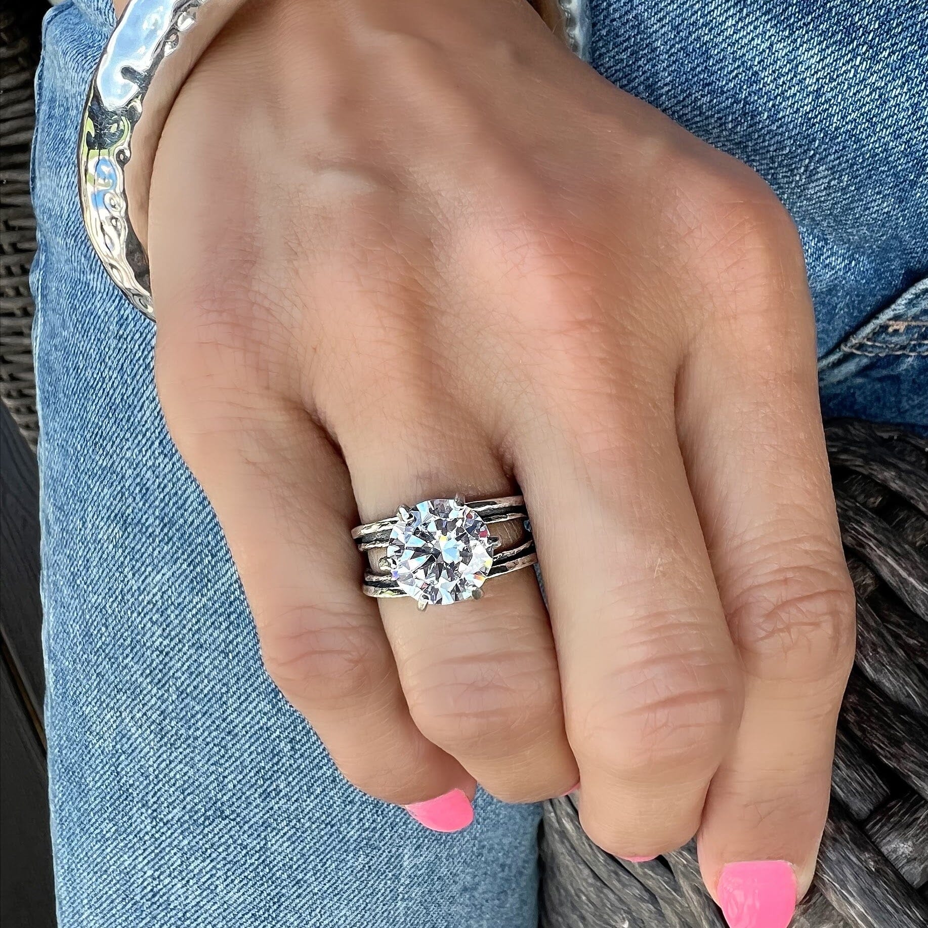 prong set cz ring with double band