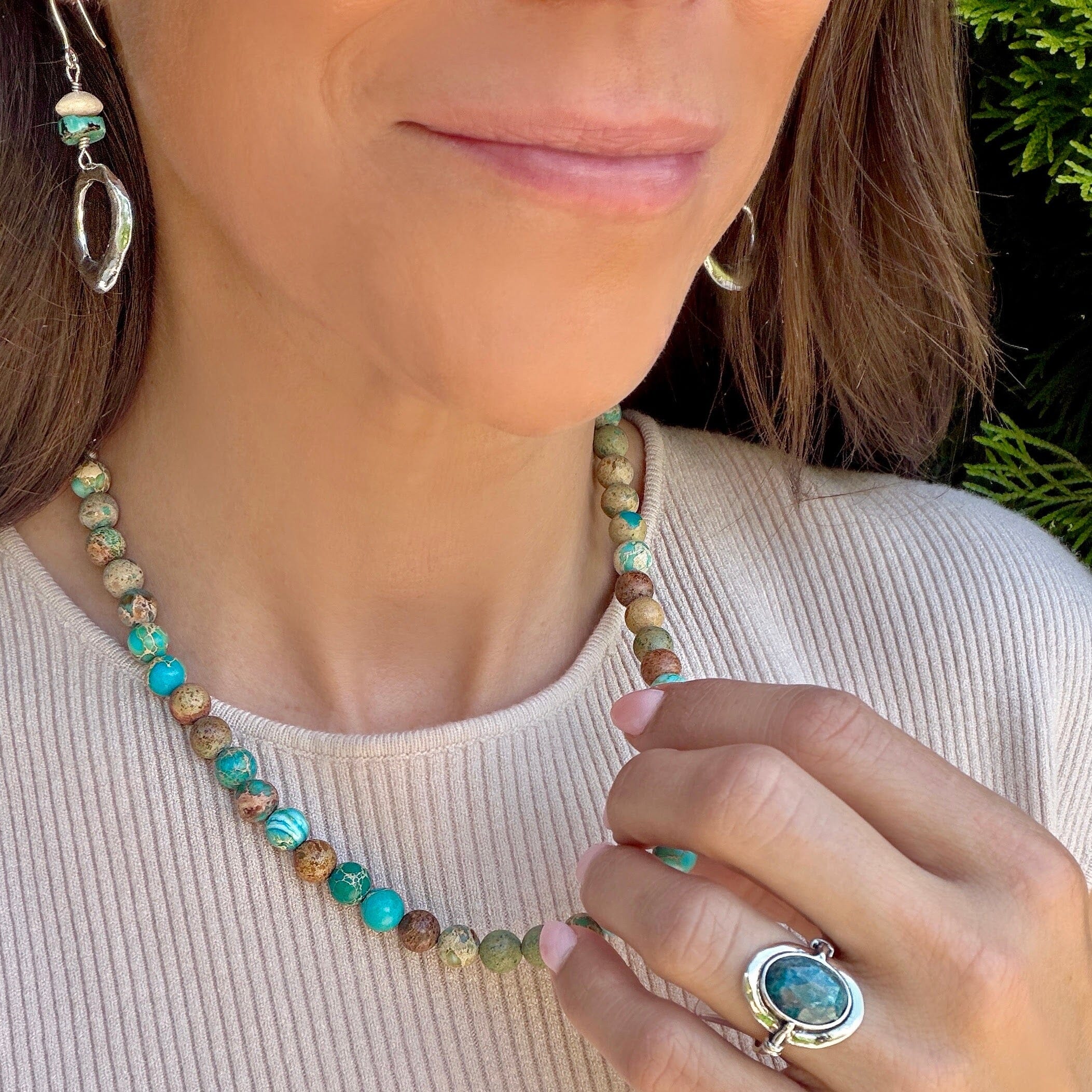 earth toned beaded necklace