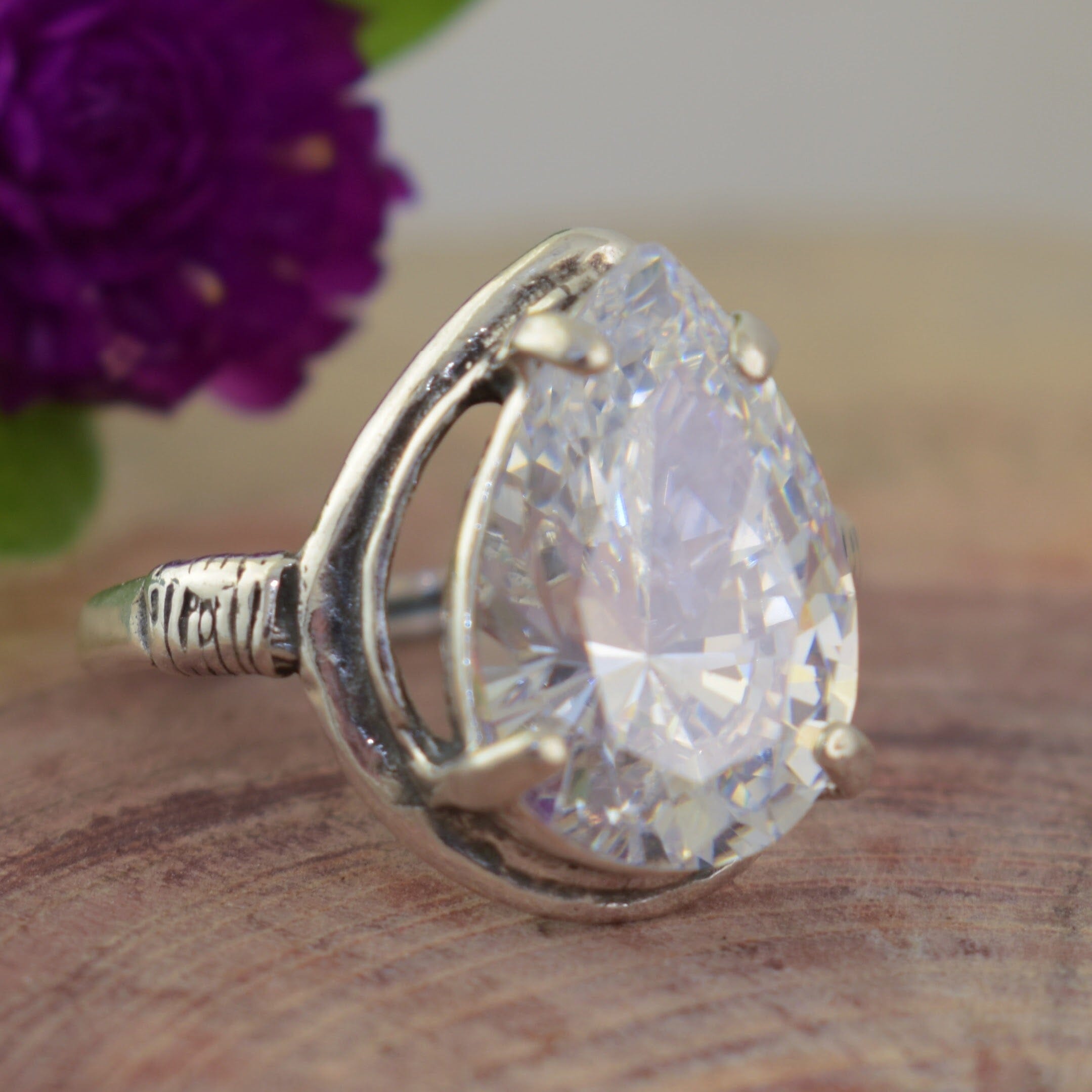 Pear Pressure Ring