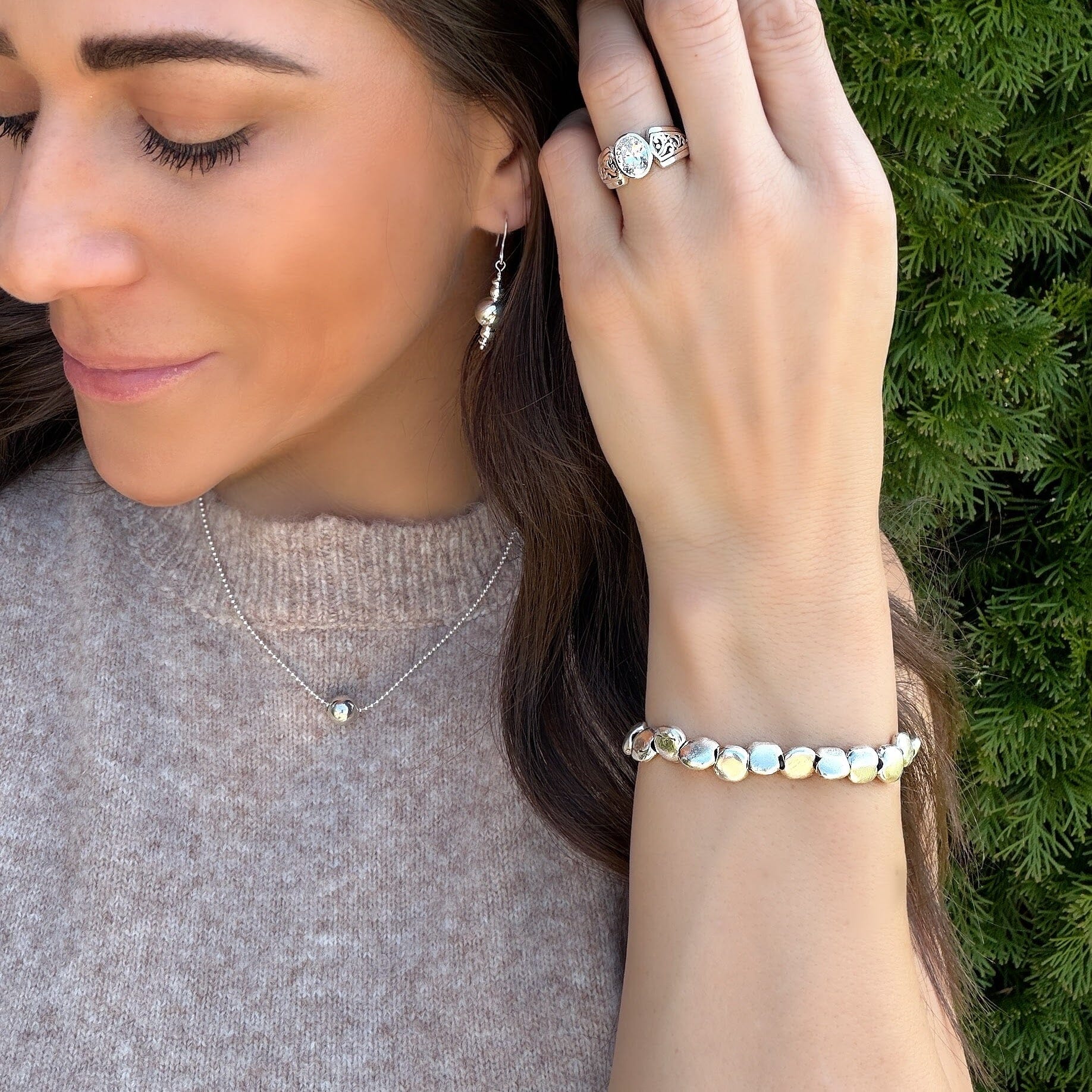 square shaped beaded stretch bracelet