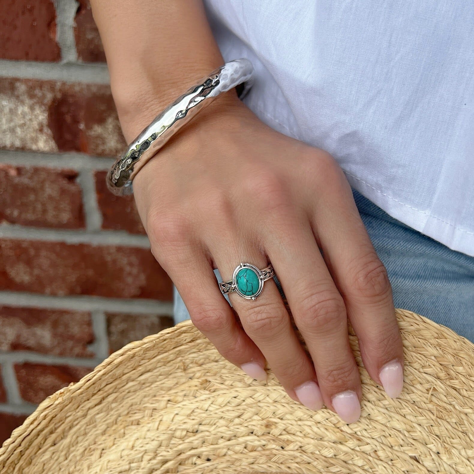 Howlite stone in the center bezel set paired with the Sonoma bangle