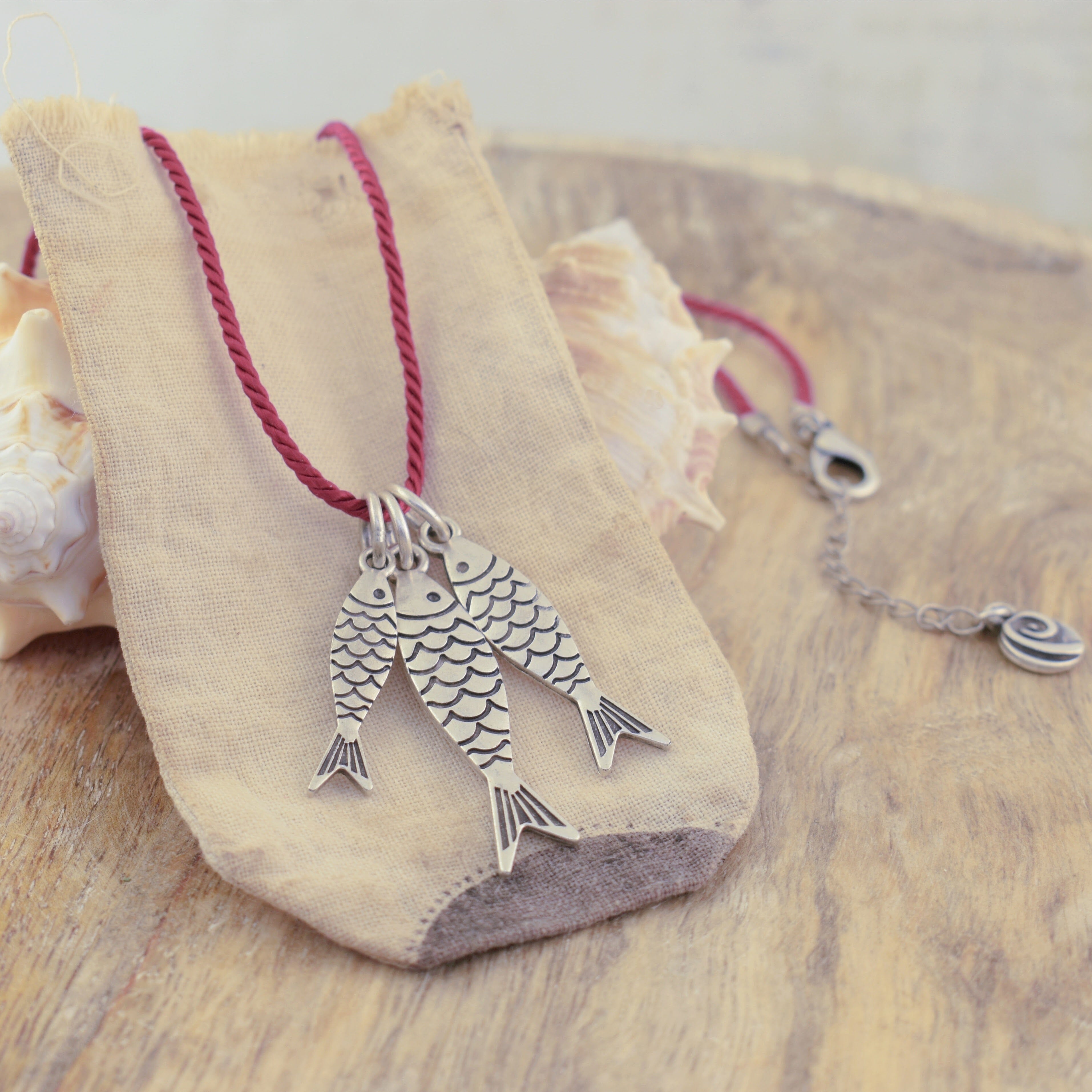 Red cord necklace zamak metal
