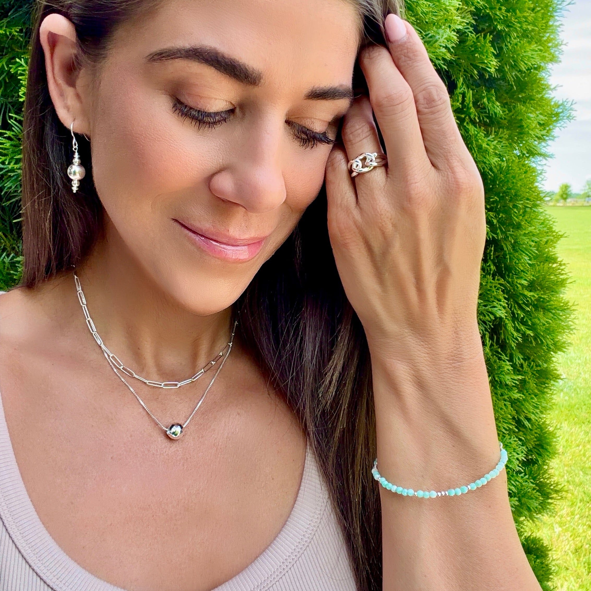 thin mint green beaded bracelet