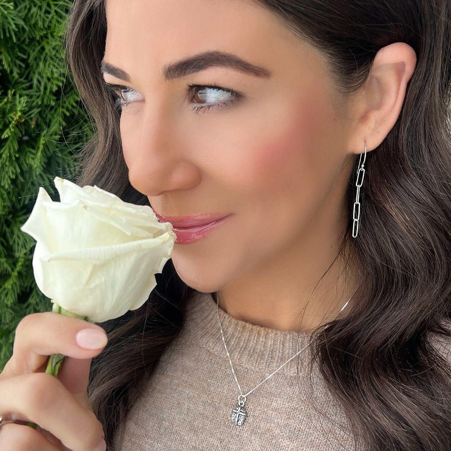 Simple dangle earrings