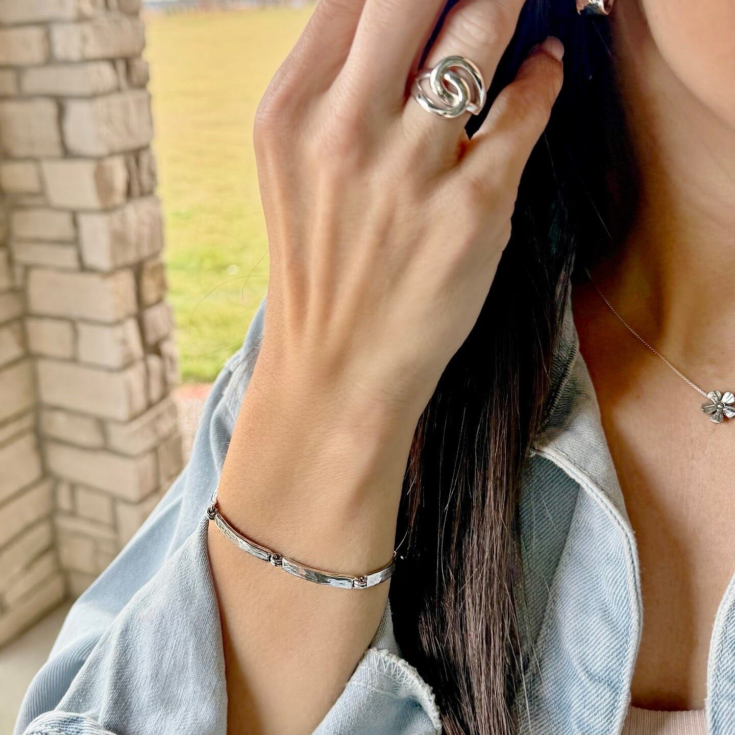 sleek silver bar link bracelet