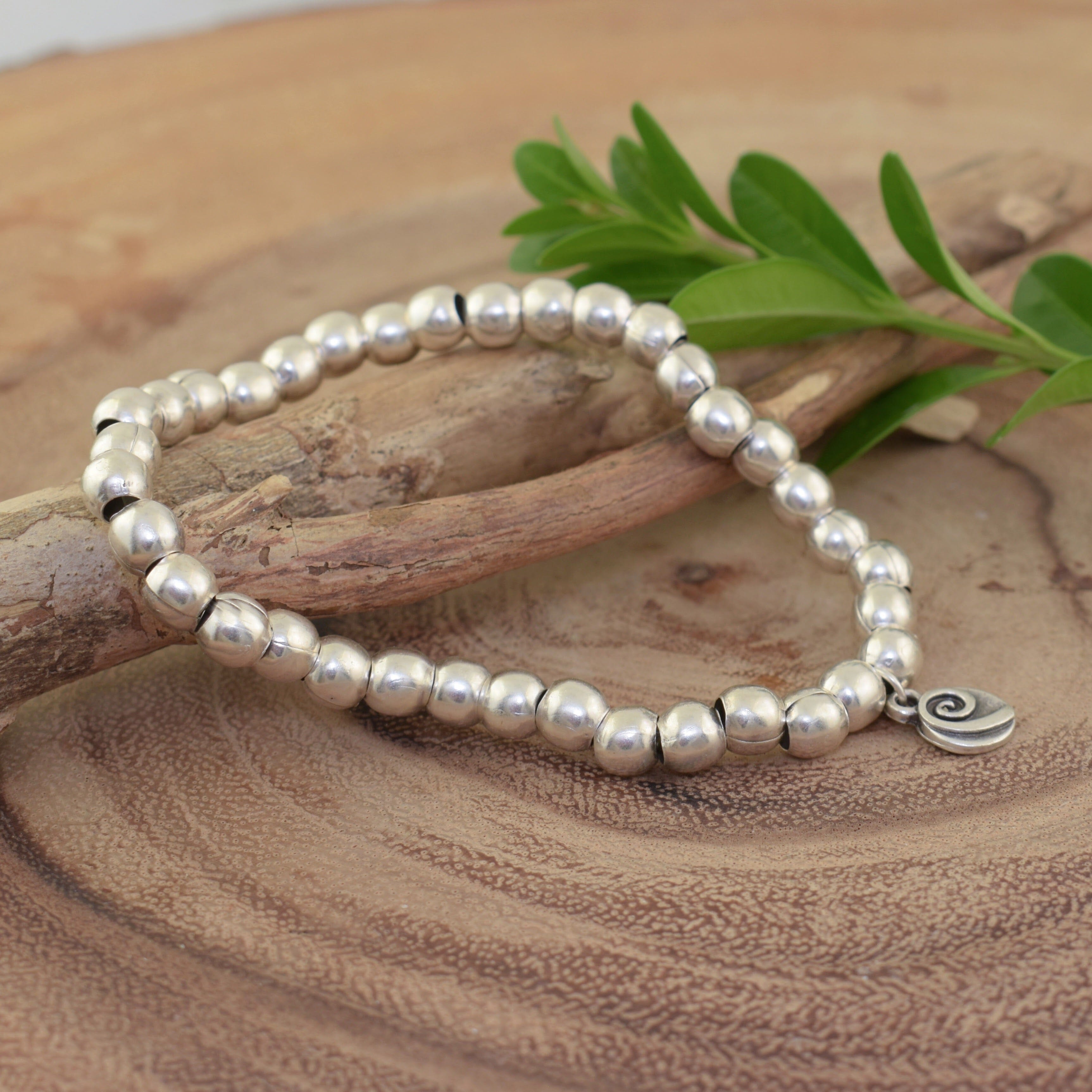Stretch style bracelet with logo