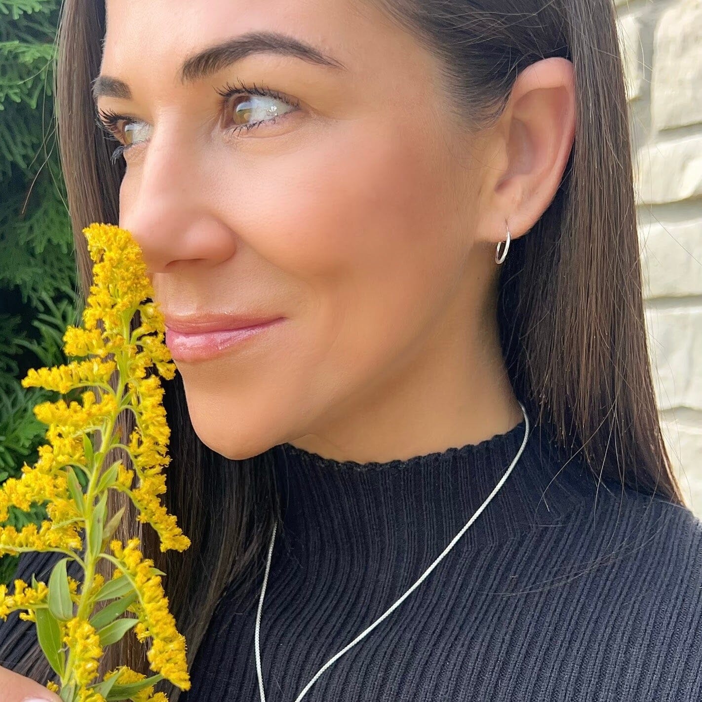 Teensy hoop earrings