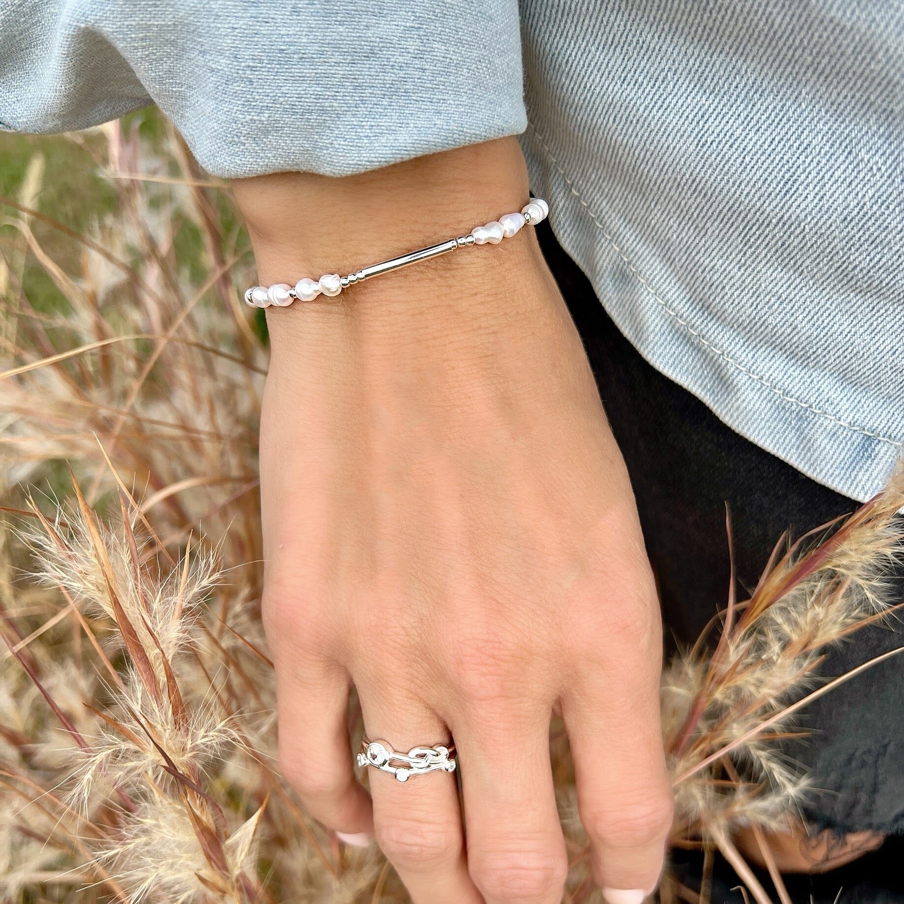 silver pearl stretch bracelet