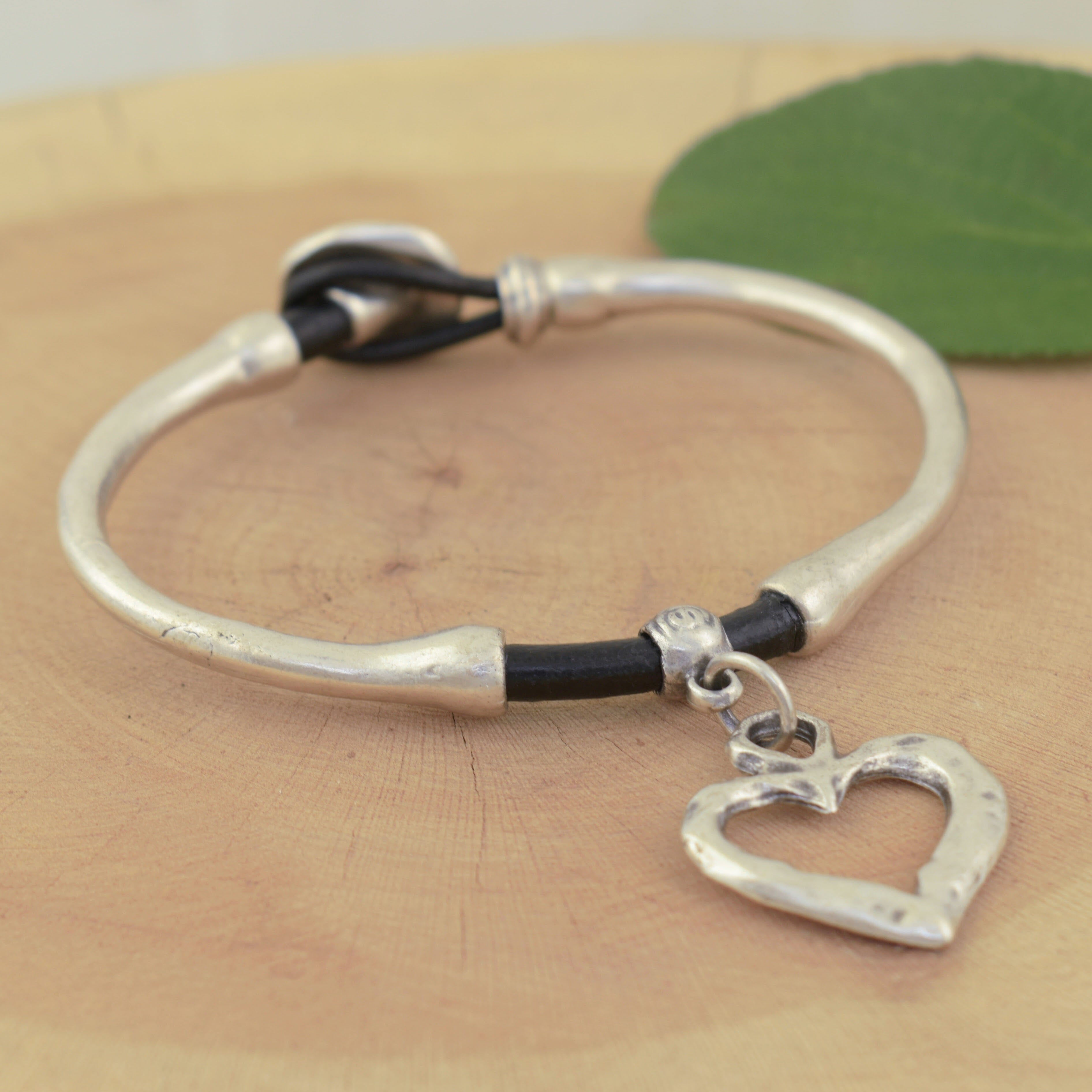 heart dangle bracelet