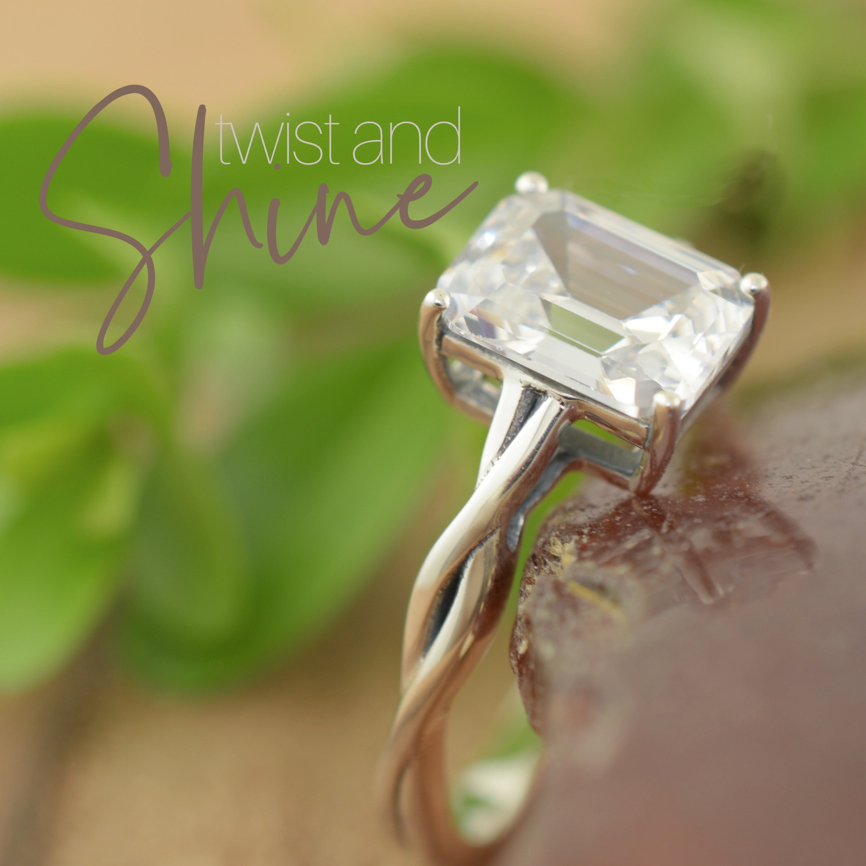 Twist and shine ring