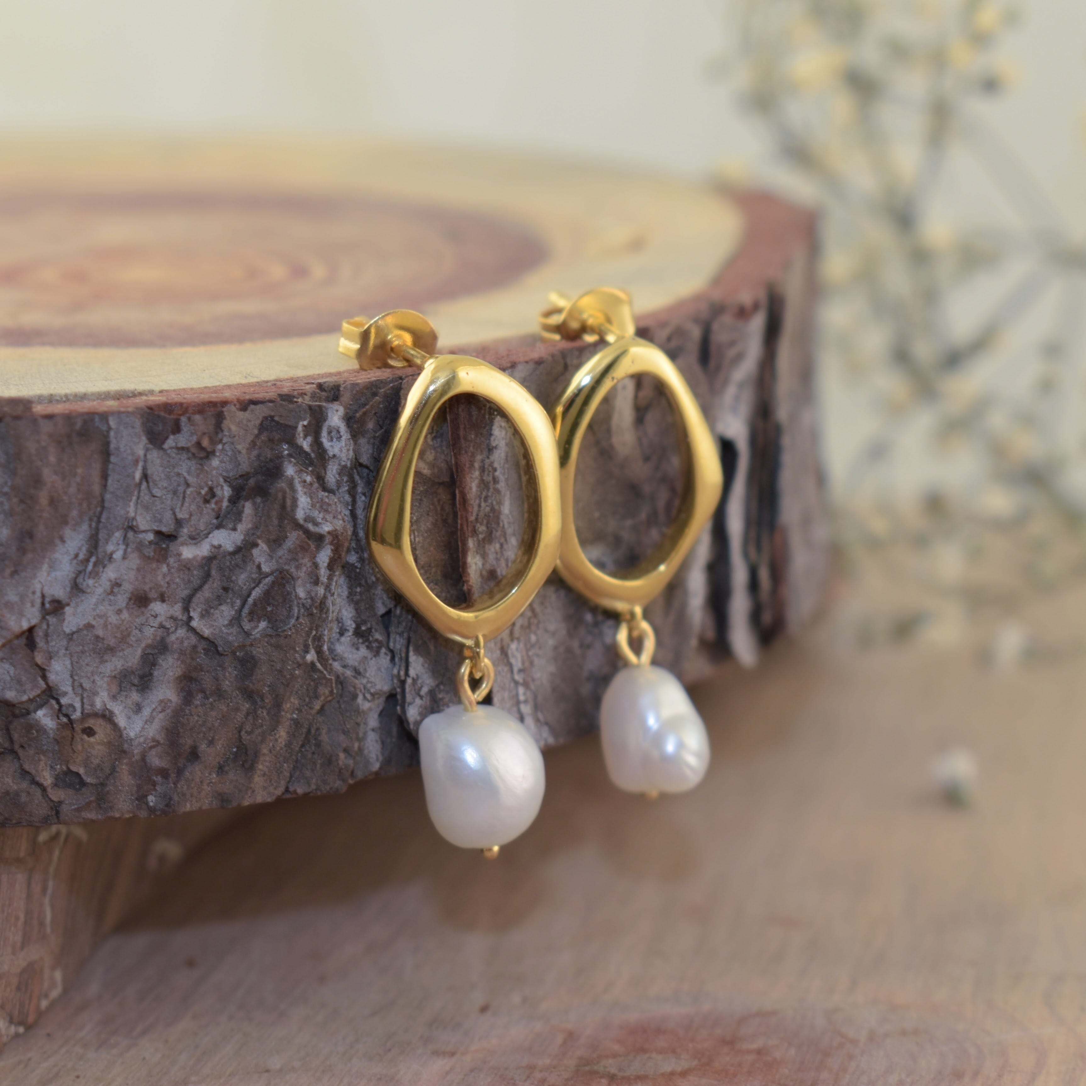 The Pearl Exclamation Earrings