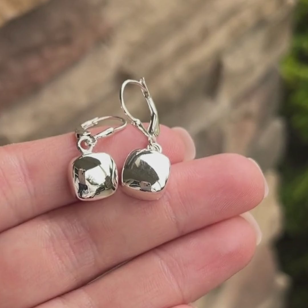 Cushion Crush Earrings