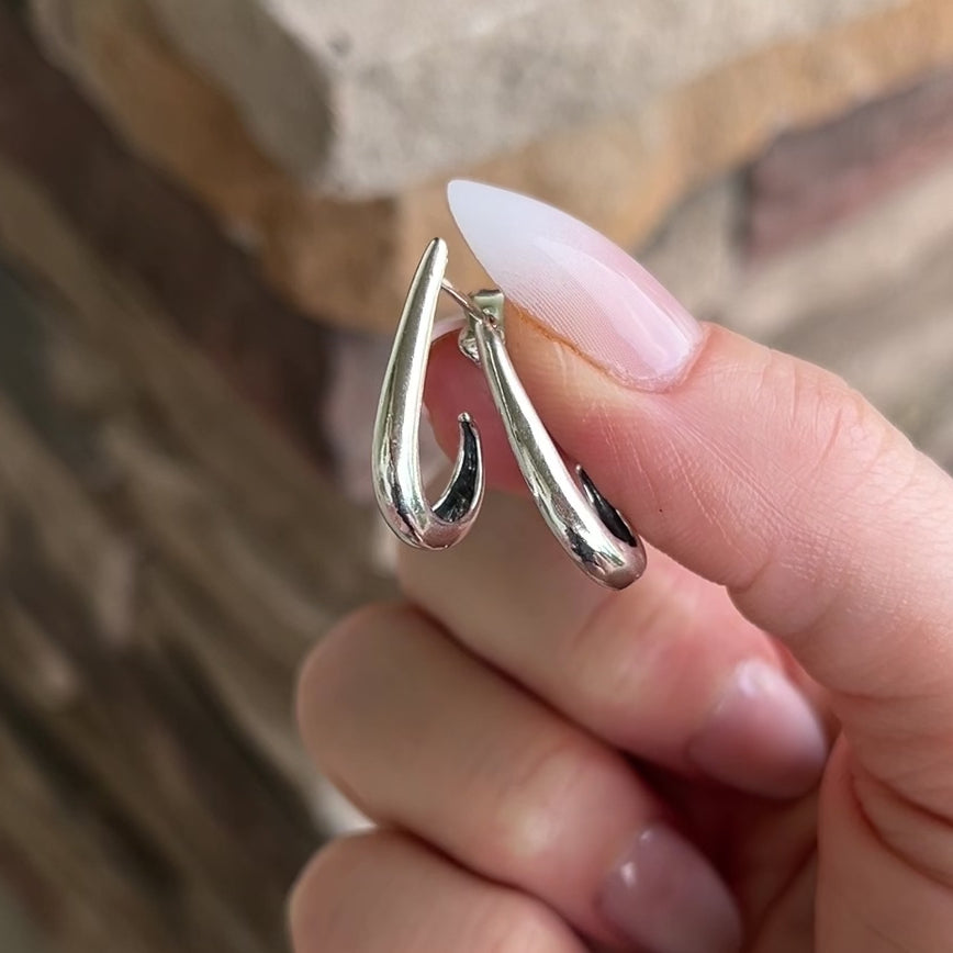 Silver Sway Earrings