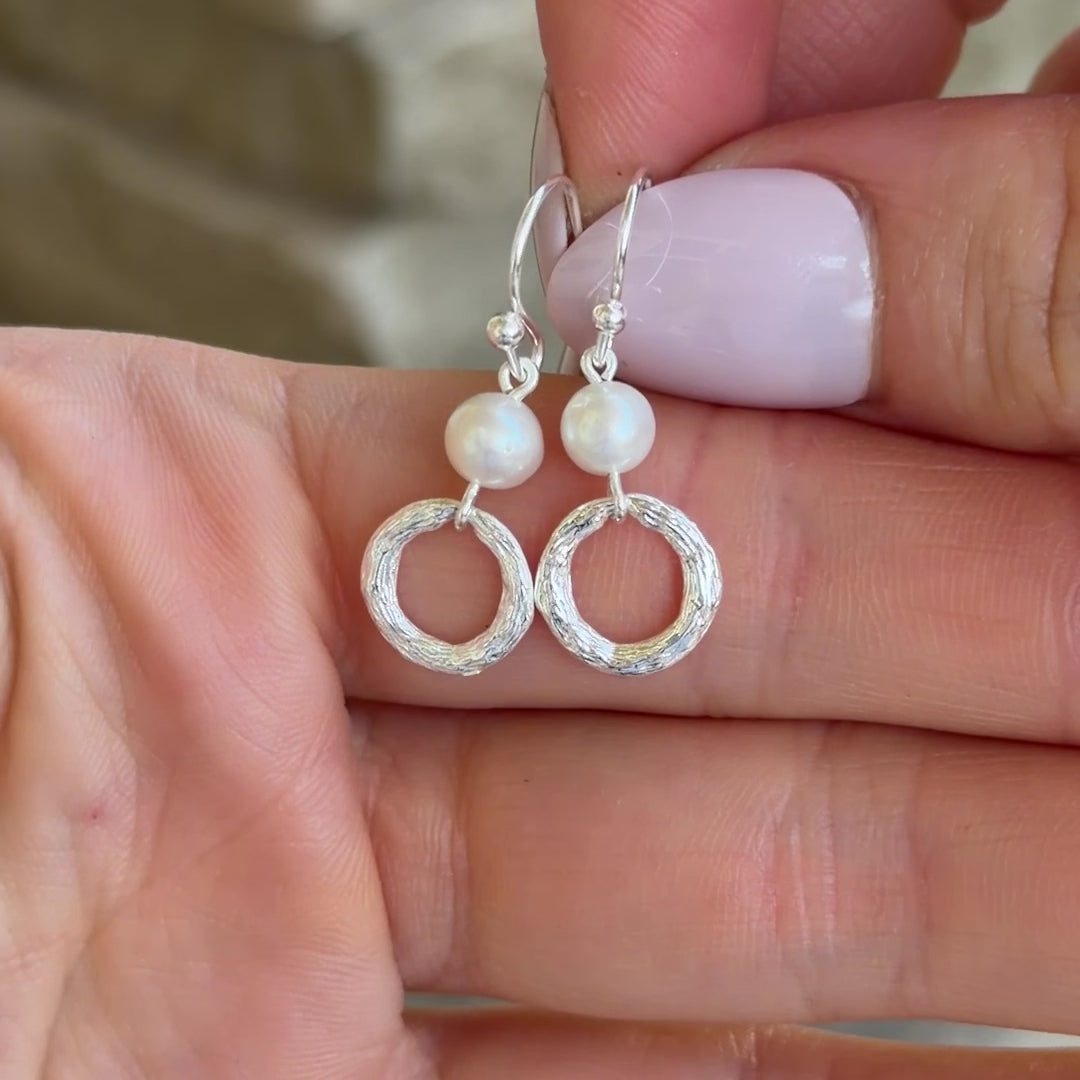 Pearl About Town Earrings