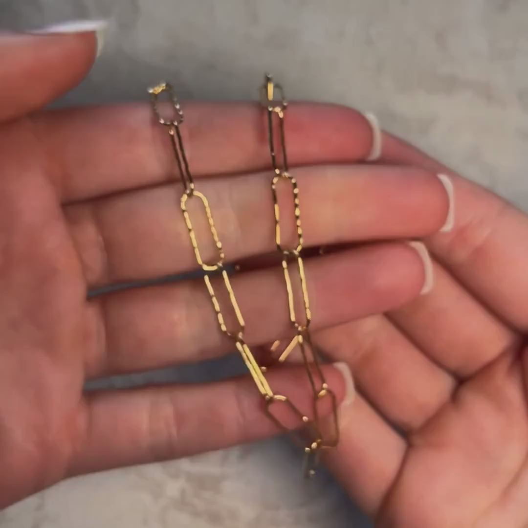 Hammered Paperclip Chain - In Gold