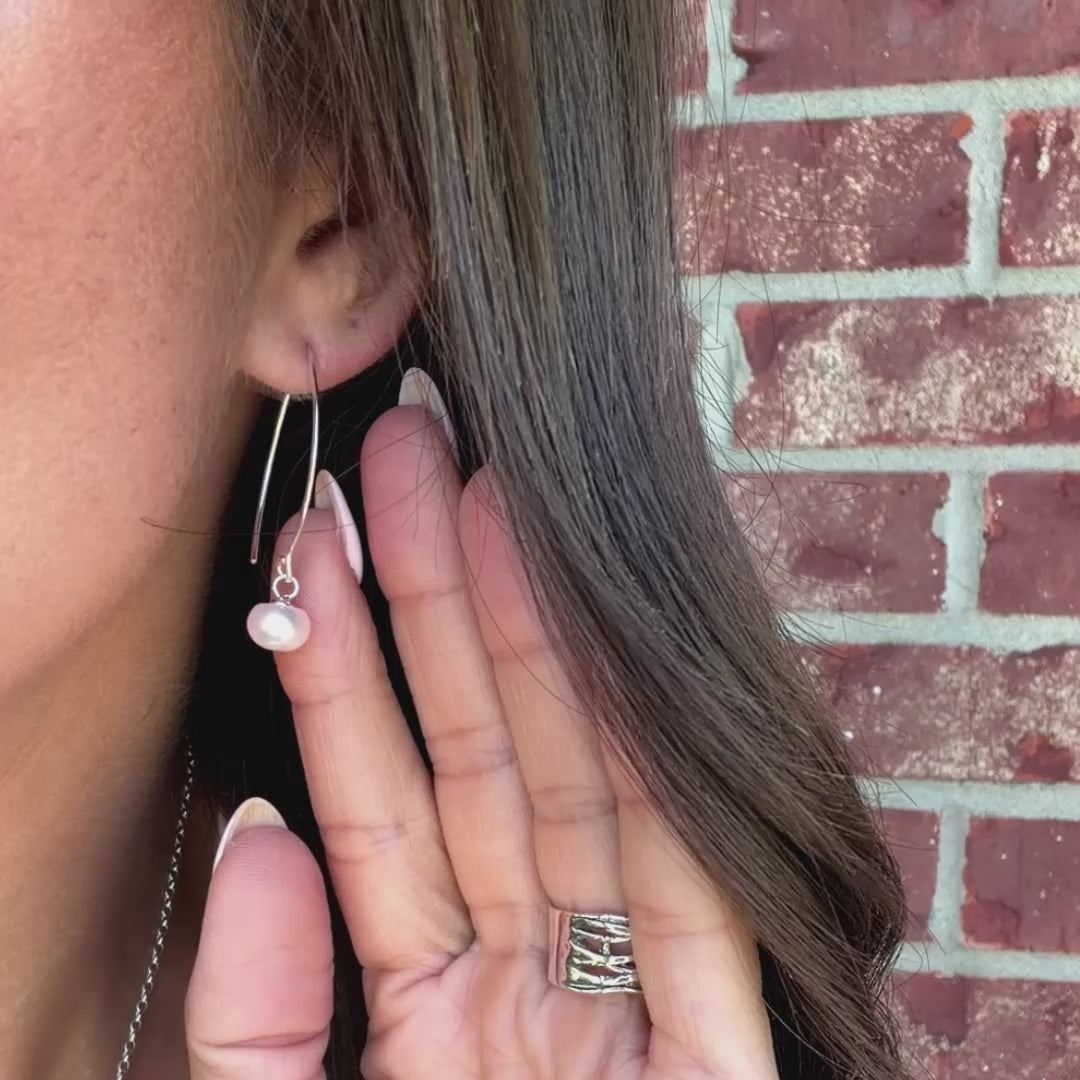 Pearly Girl Earrings