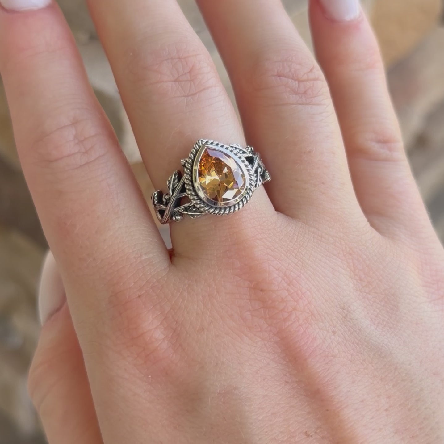 Sunlit Ivy Ring - Sterling Silver