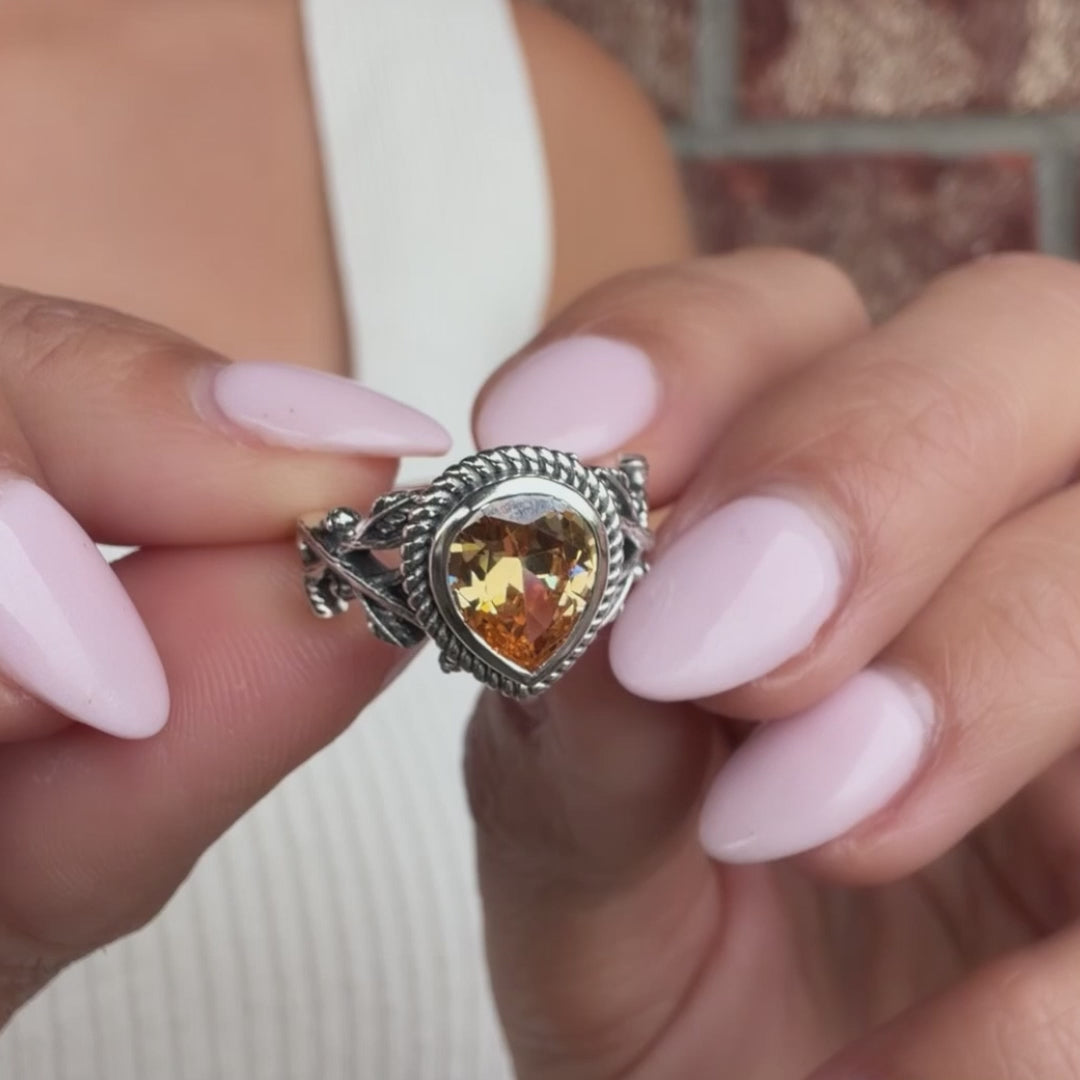 Sunlit Ivy Ring - Sterling Silver