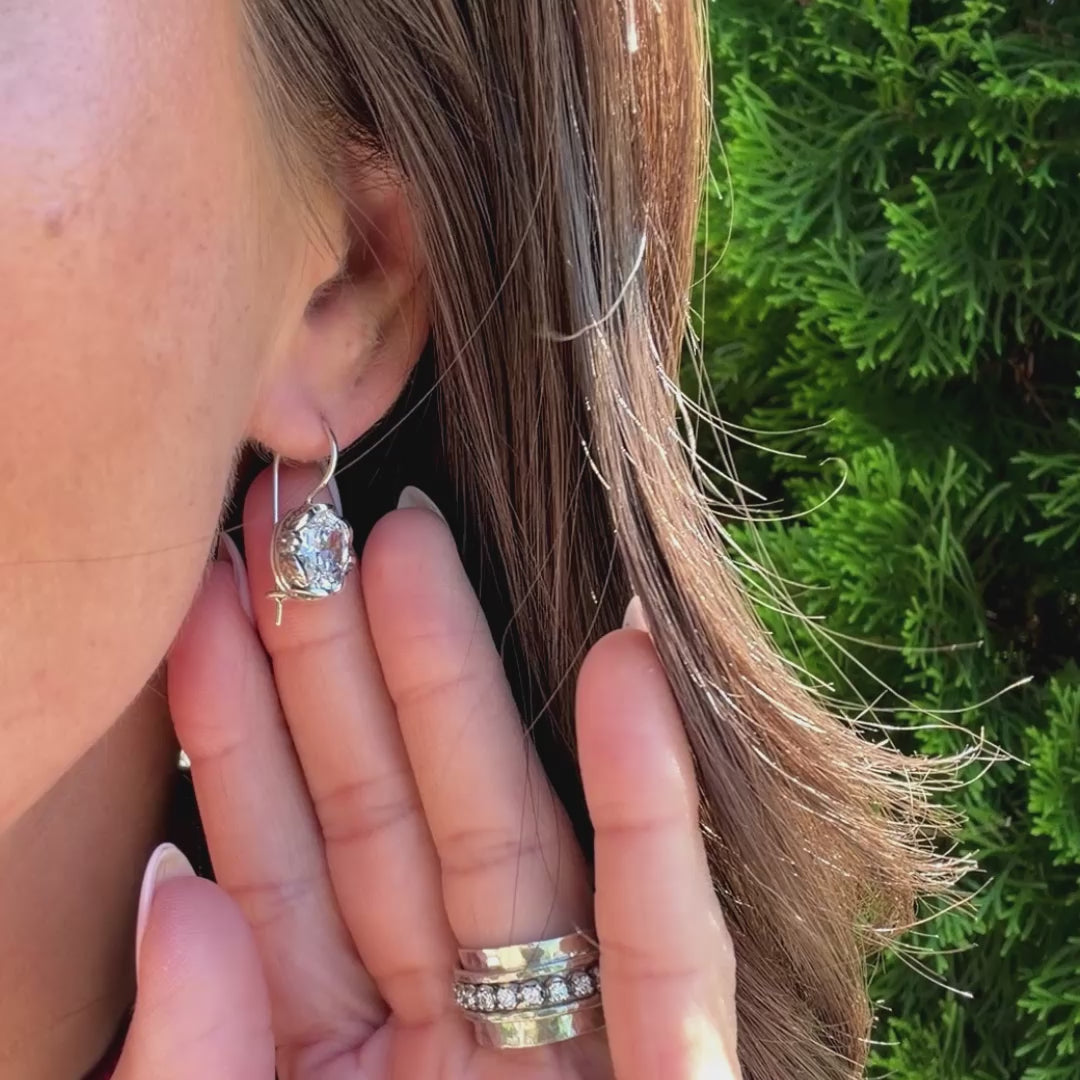 Va Va Bloom Earrings