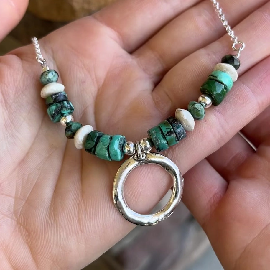 Mesa Loop Necklace