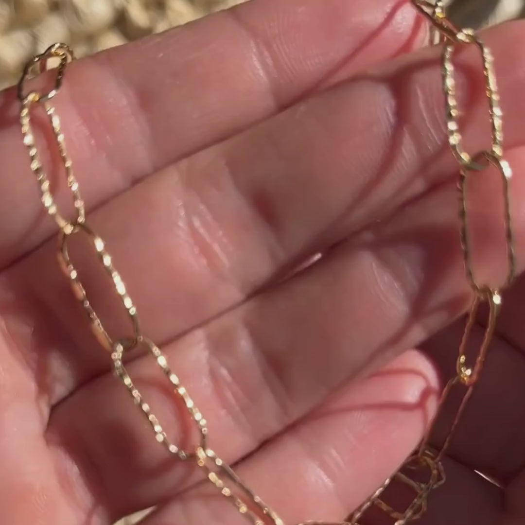 Hammered Paperclip Chain - In Gold
