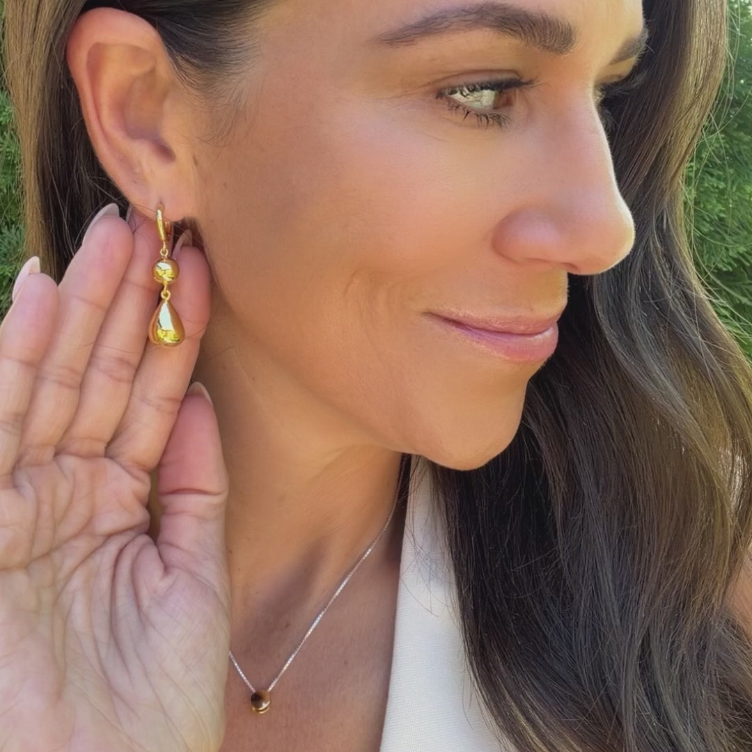 Keep It Classy Earrings