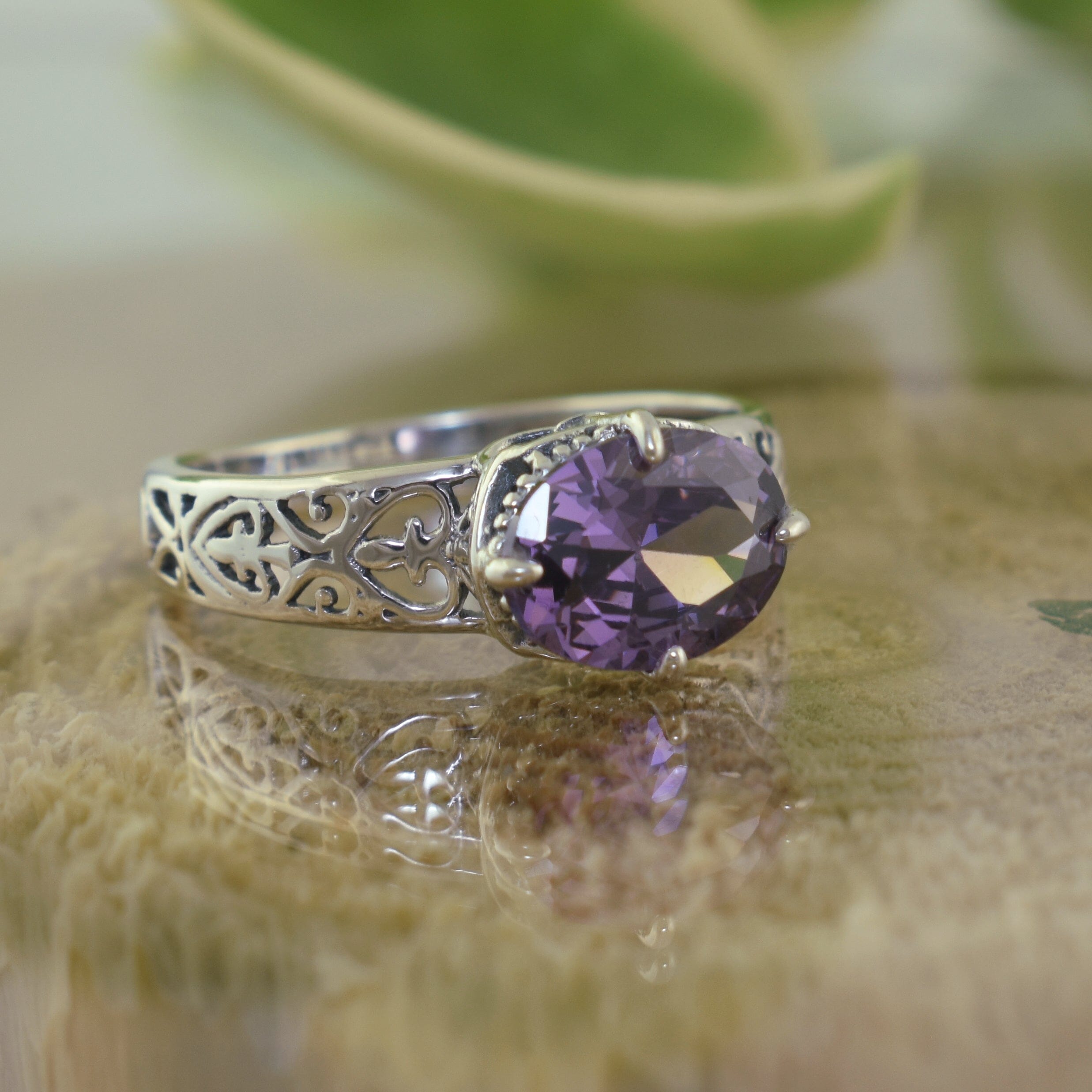 .925 antique sterling silver ring with oval shaped amethyst cz stone